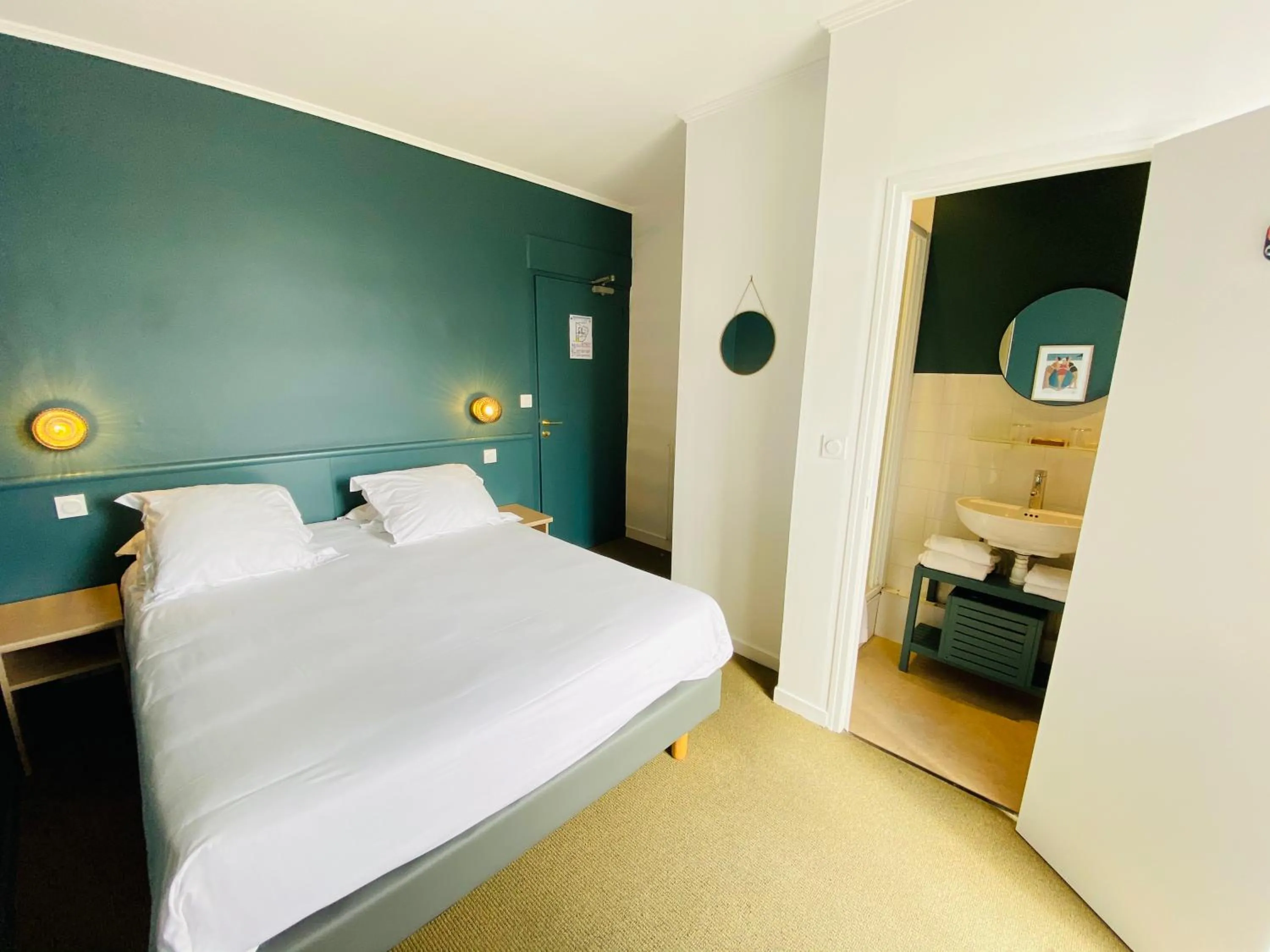 Bedroom, Bed in Hotel du Parc