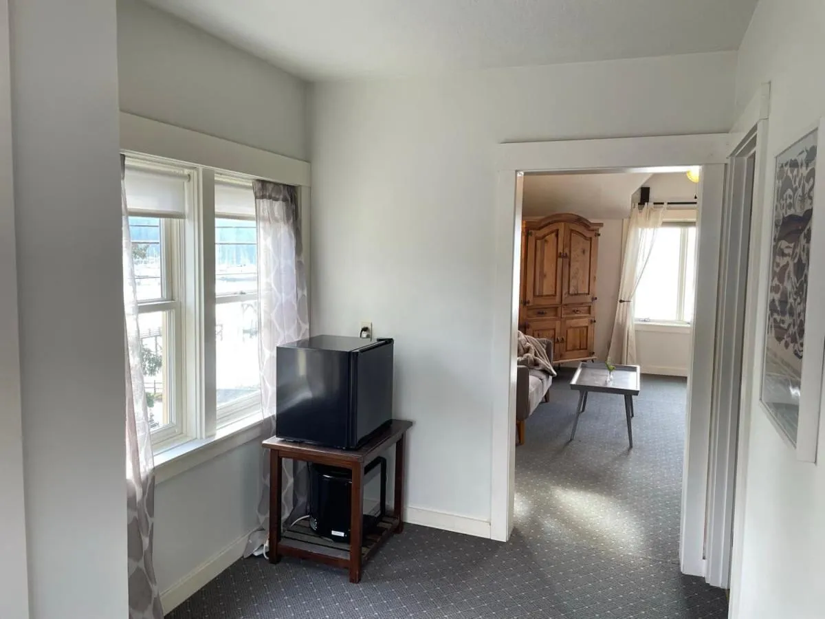 Kitchen or kitchenette in Kingfish at West Sound