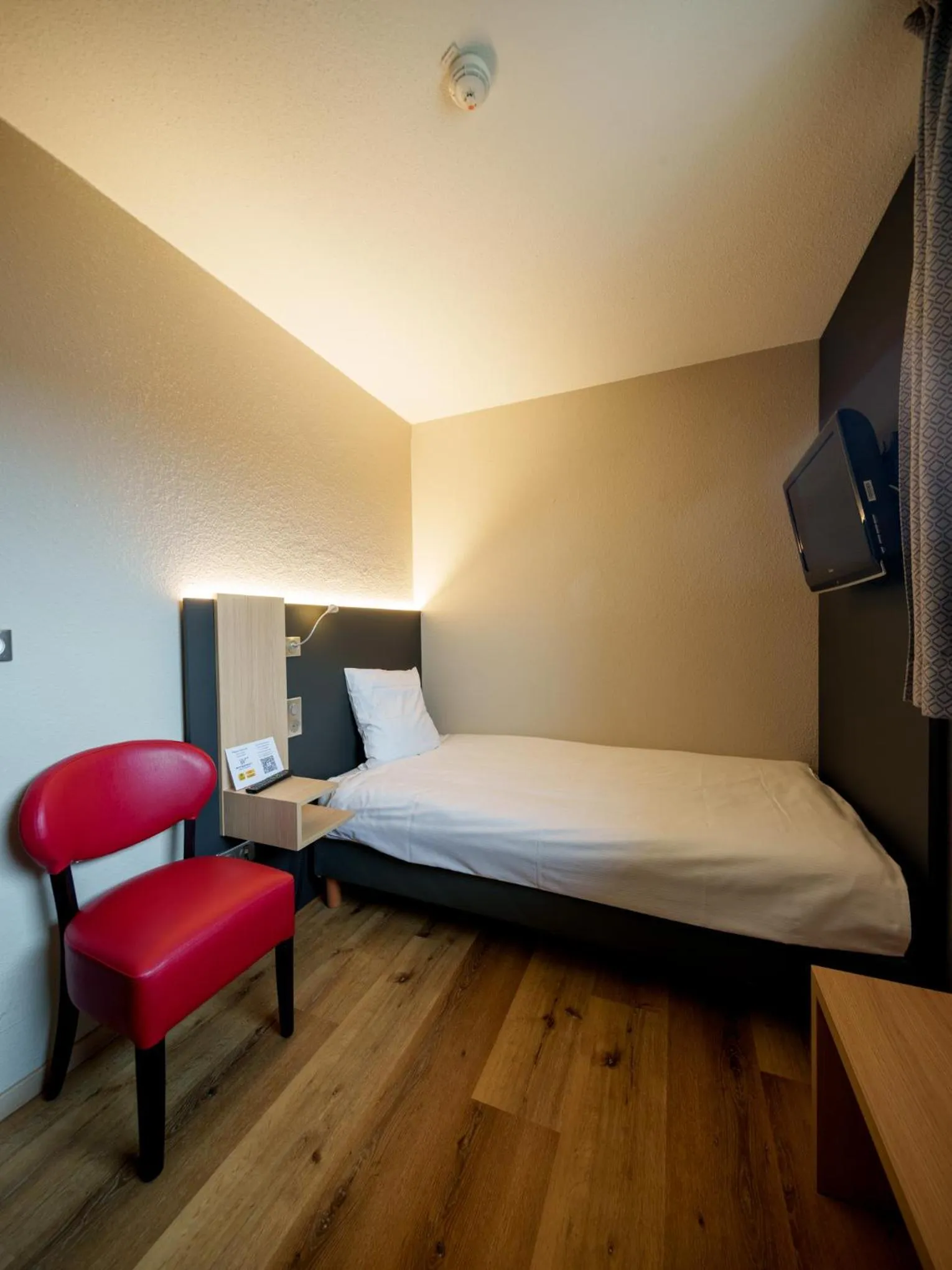 Bedroom, Bed in Logis Hôtel Restaurant Ritter'Hoft