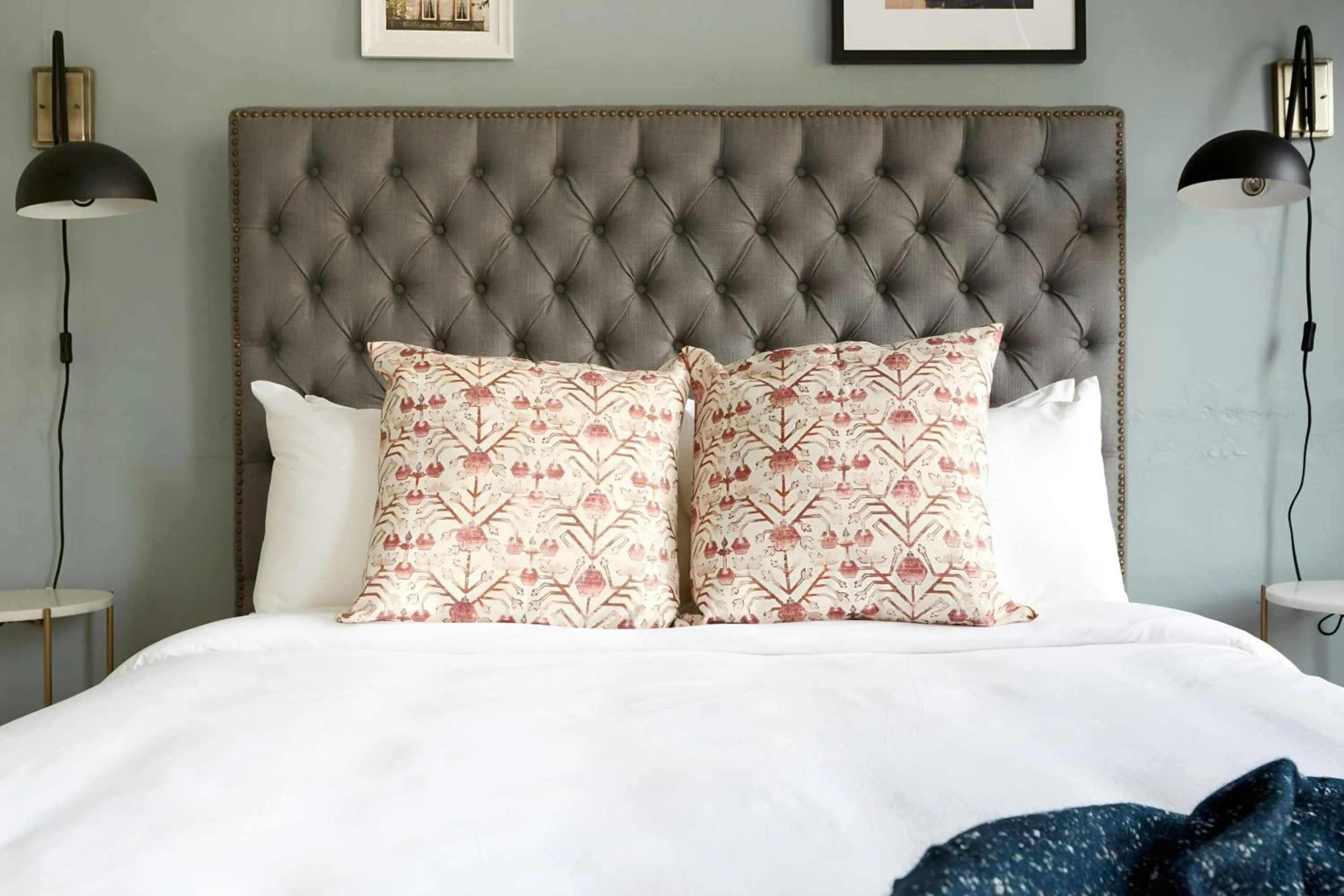 Photo of the whole room, Bed in Sonder by Marriott Bonvoy The Broughton Apartments Historic District
