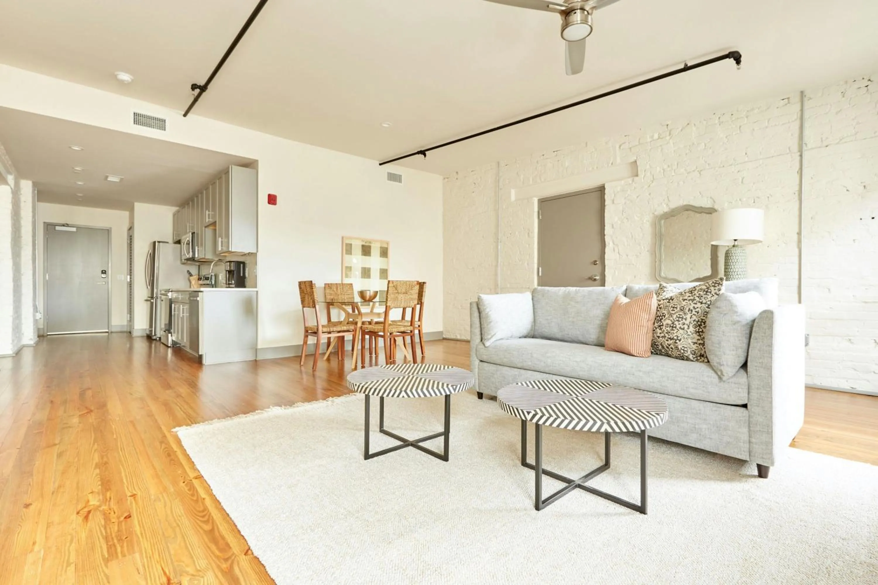 Living room in Sonder by Marriott Bonvoy The Broughton Apartments Historic District