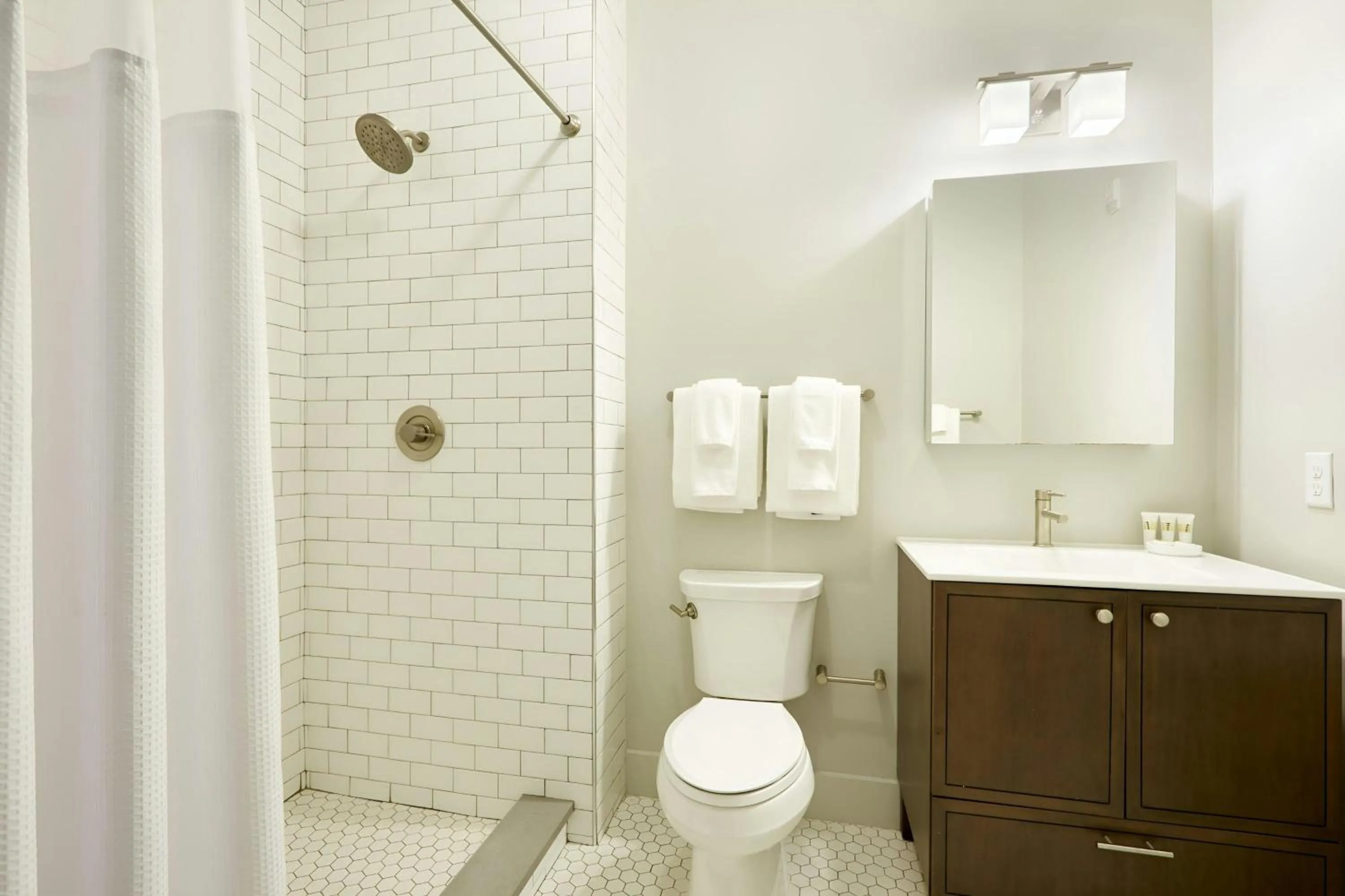 Bathroom in Sonder by Marriott Bonvoy The Broughton Apartments Historic District