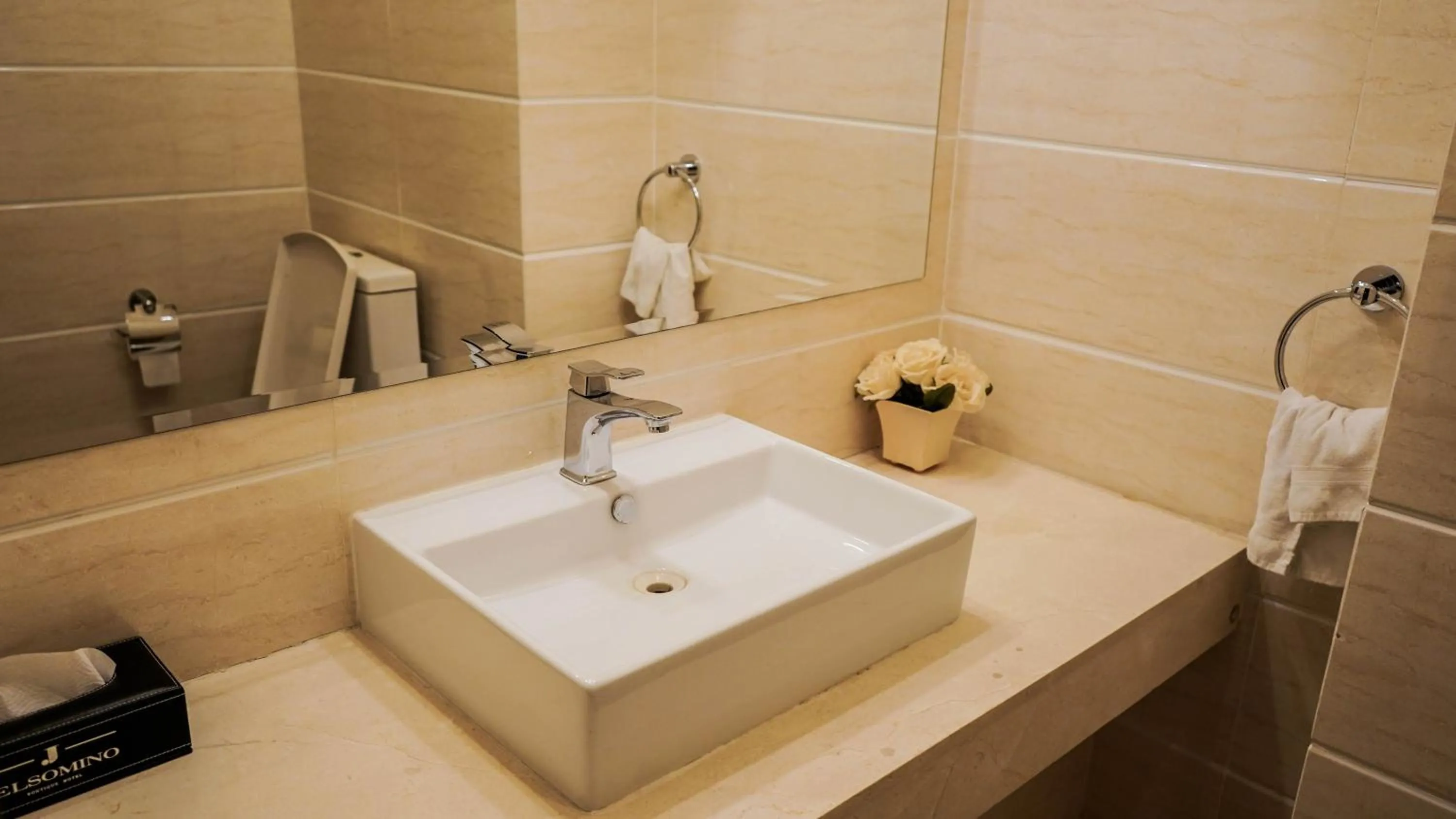 Bathroom in JELSOMINOHotel