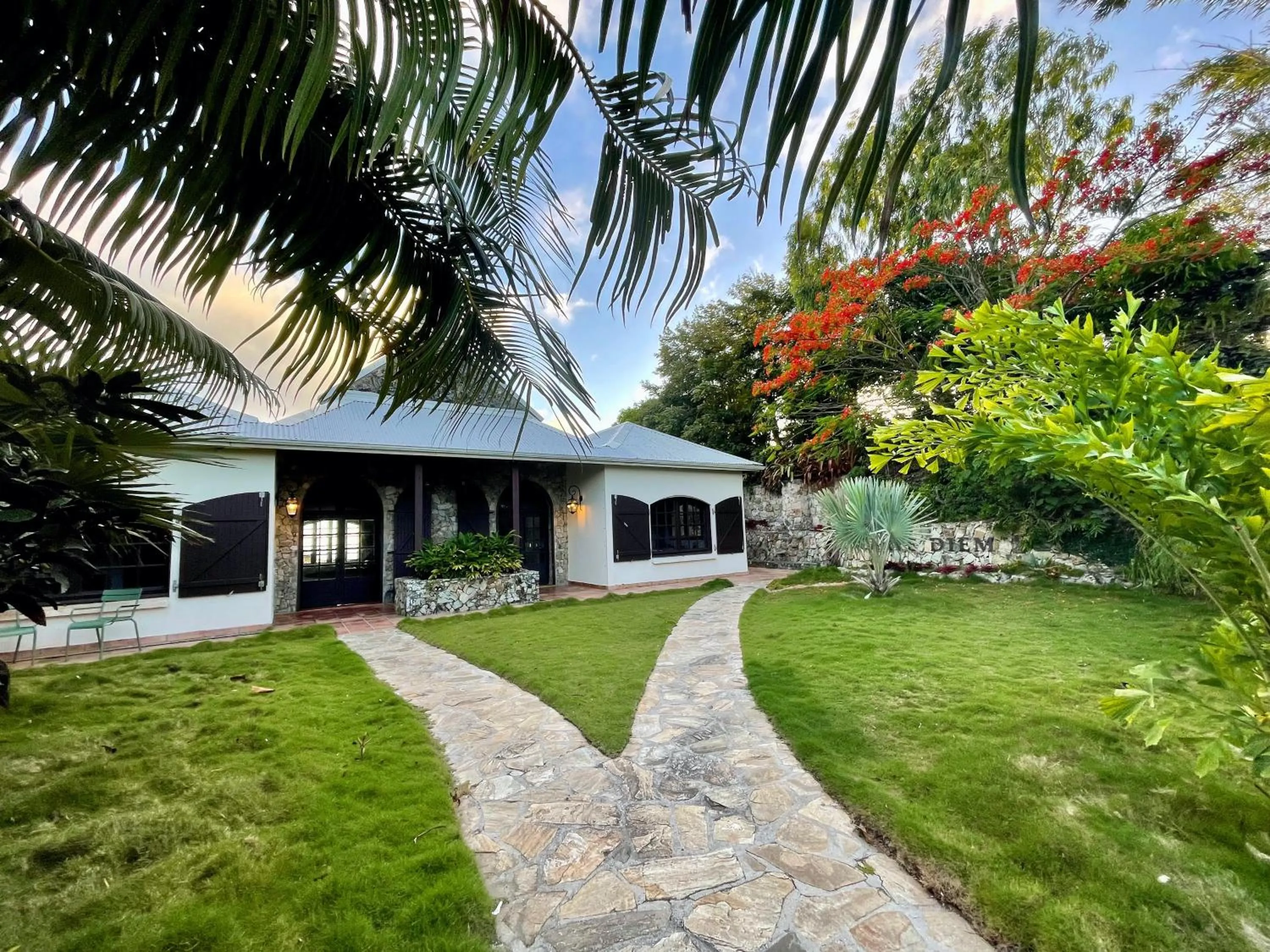 Property building in The Paradise Peak Adults only