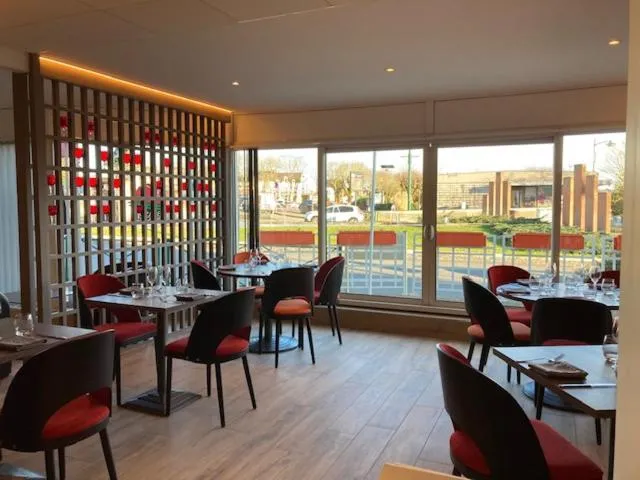 Restaurant/places to eat in The Originals City, Hôtel Le Boeuf Rouge, Saint-Junien