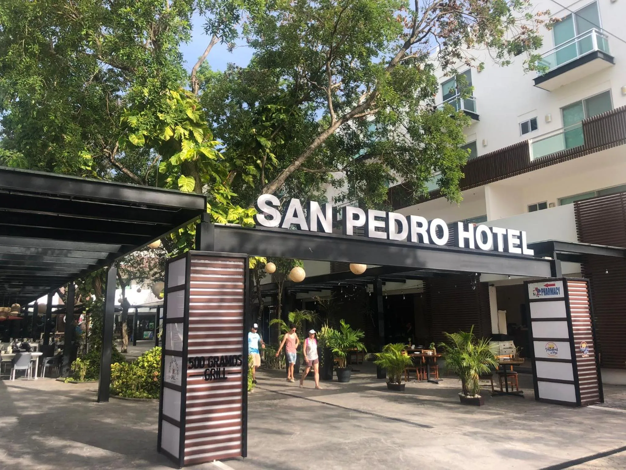 Property building in San Pedro Hotel, 5ta Avenida