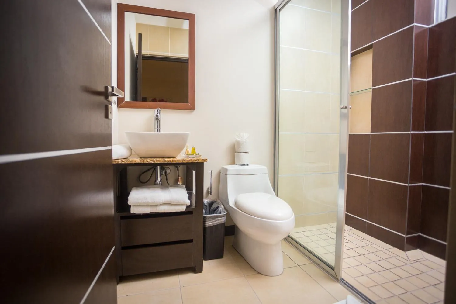 Bathroom in San Pedro Hotel, 5ta Avenida