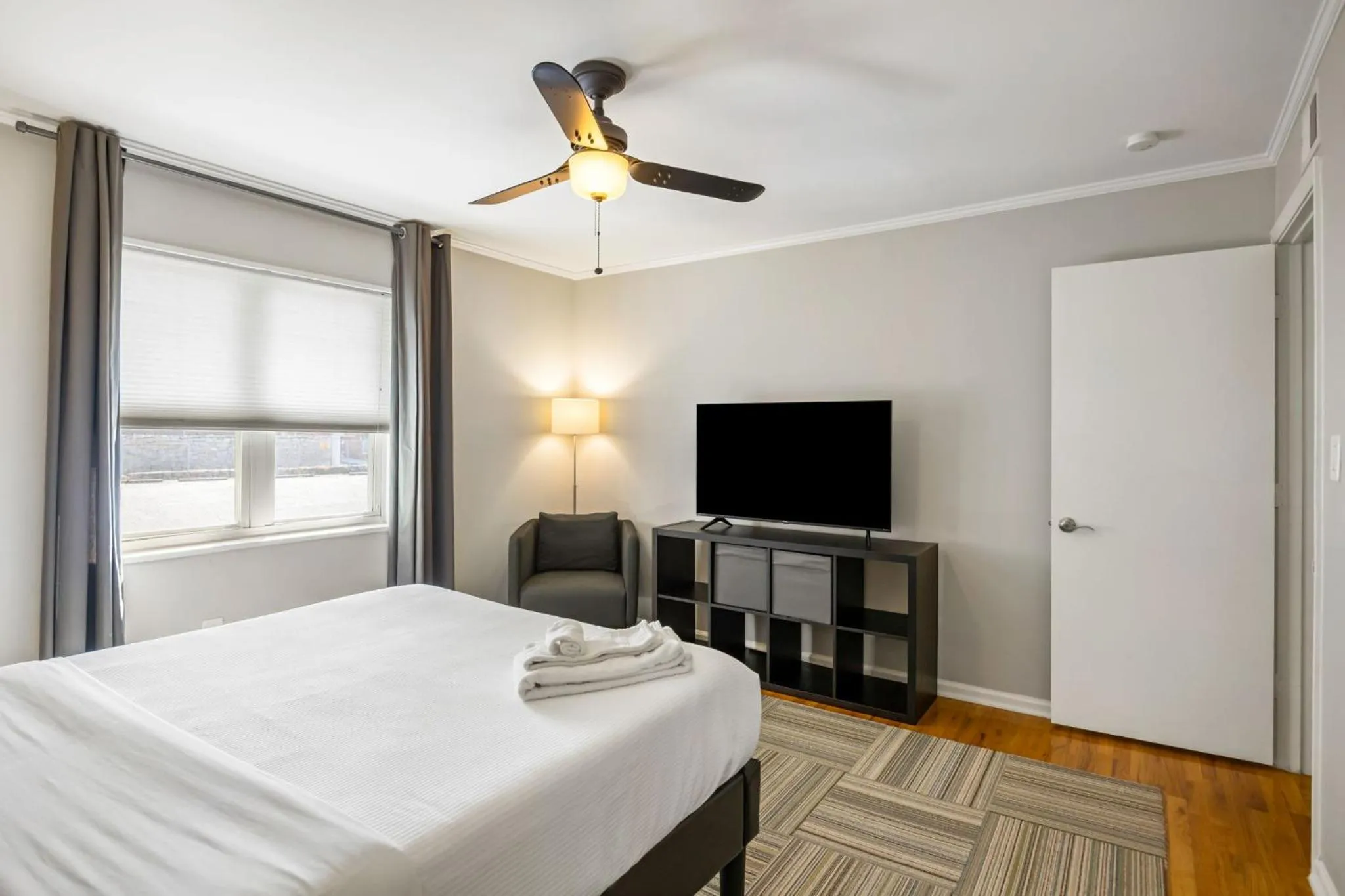 Bed in Brookwood Courtyard by BCA Furnished Apartments