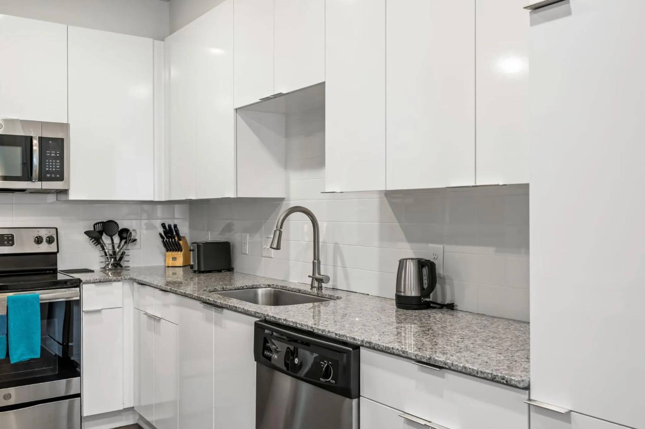 oven in Spectacular Apartments by BCA Furnished Apartments