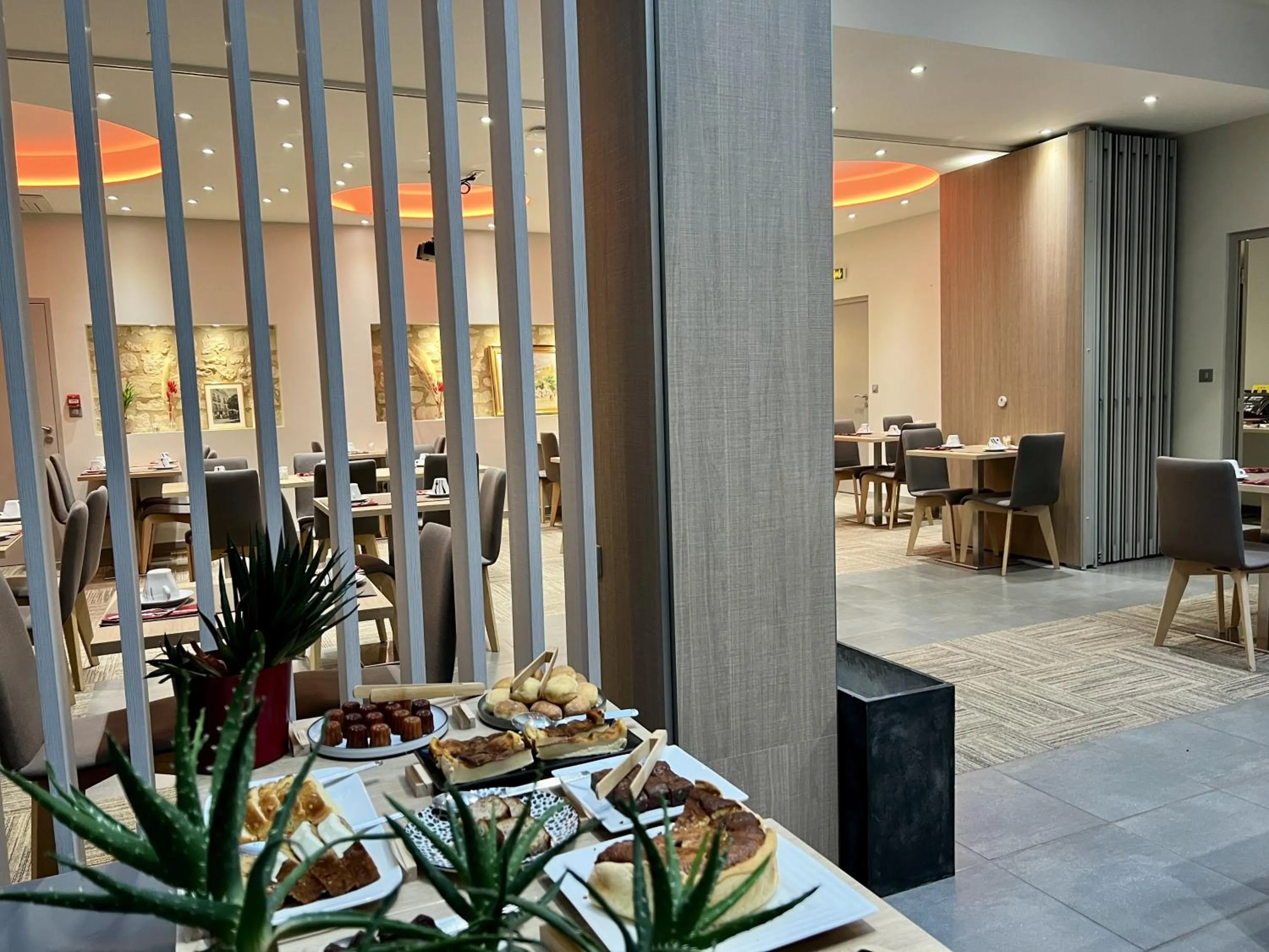 Breakfast in Best Western Hôtel De France