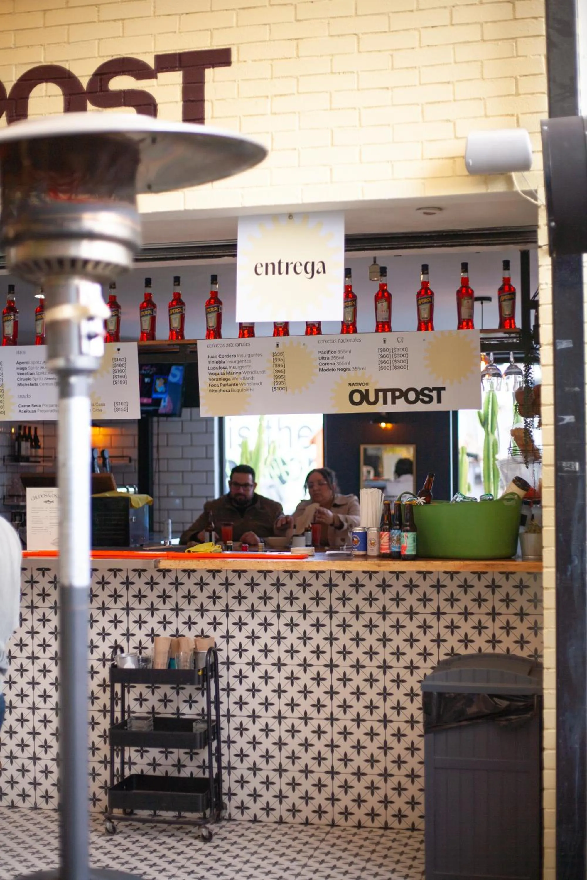 Restaurant/places to eat in Coyote Lofts-Estacion Federal