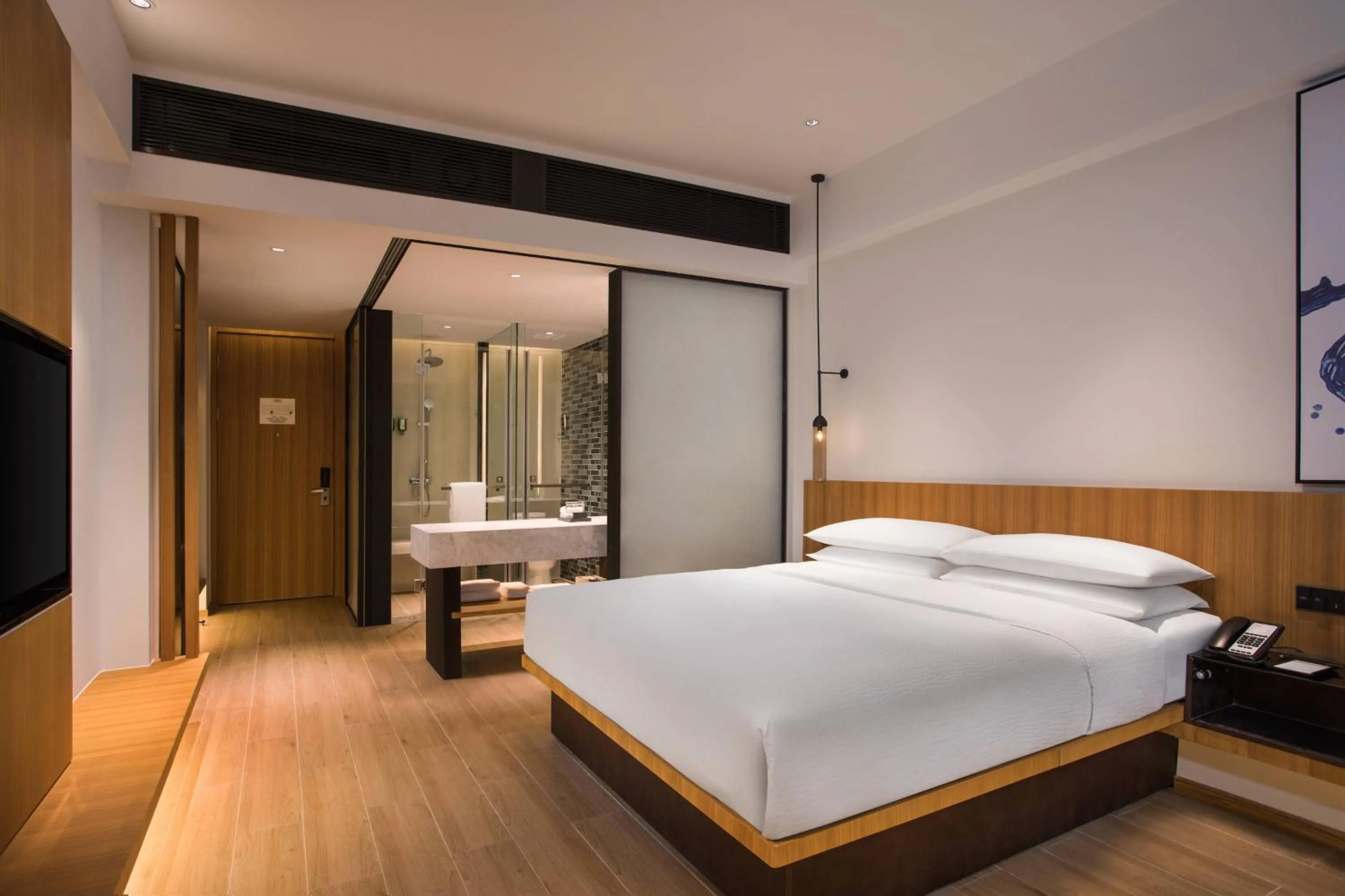 Photo of the whole room, Bed in Fairfield by Marriott Jingdezhen