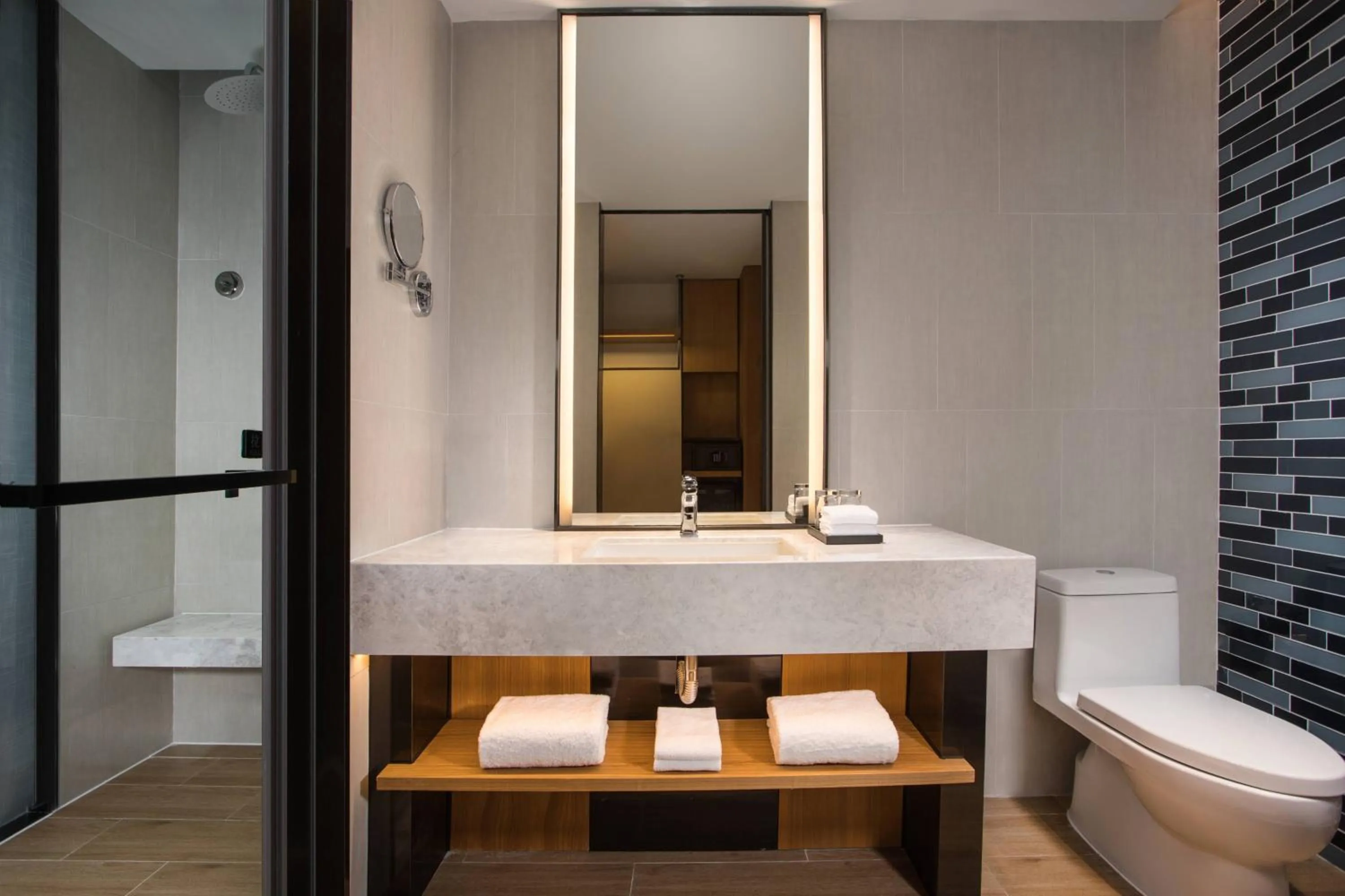 Bathroom in Fairfield by Marriott Jingdezhen
