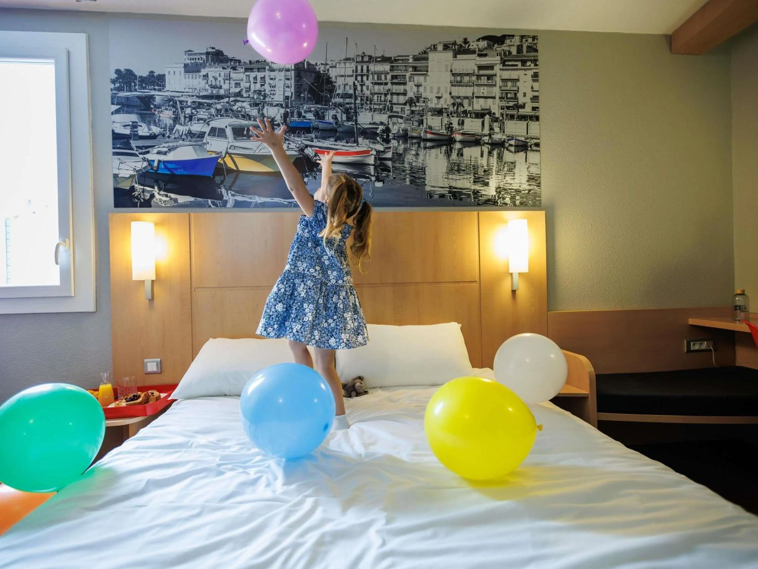 Bedroom, Bed in ibis Cannes Mandelieu