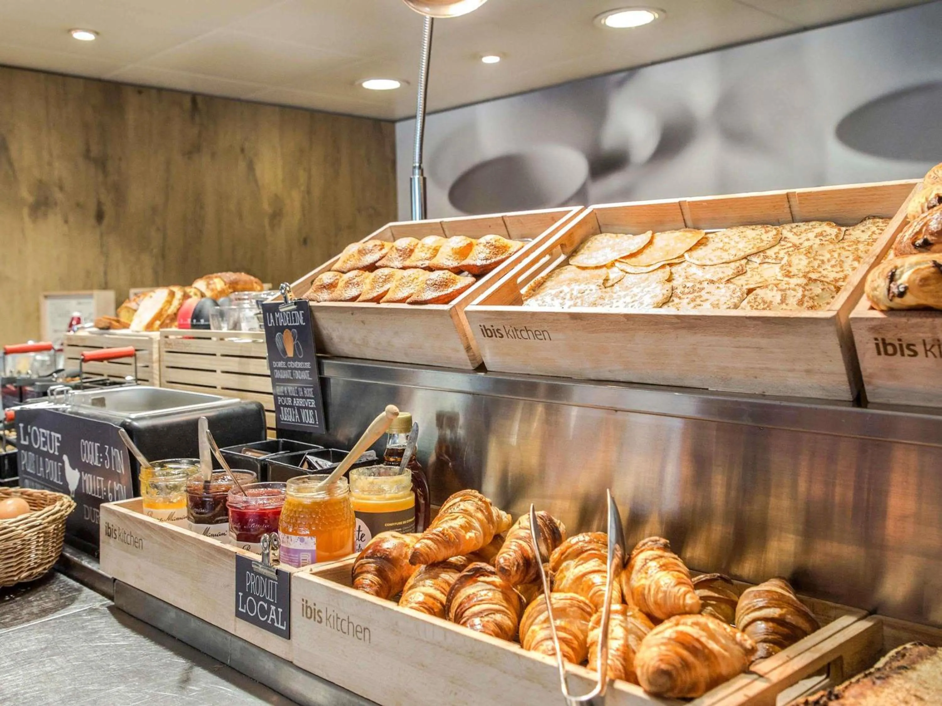 Property building in ibis Cannes Mandelieu