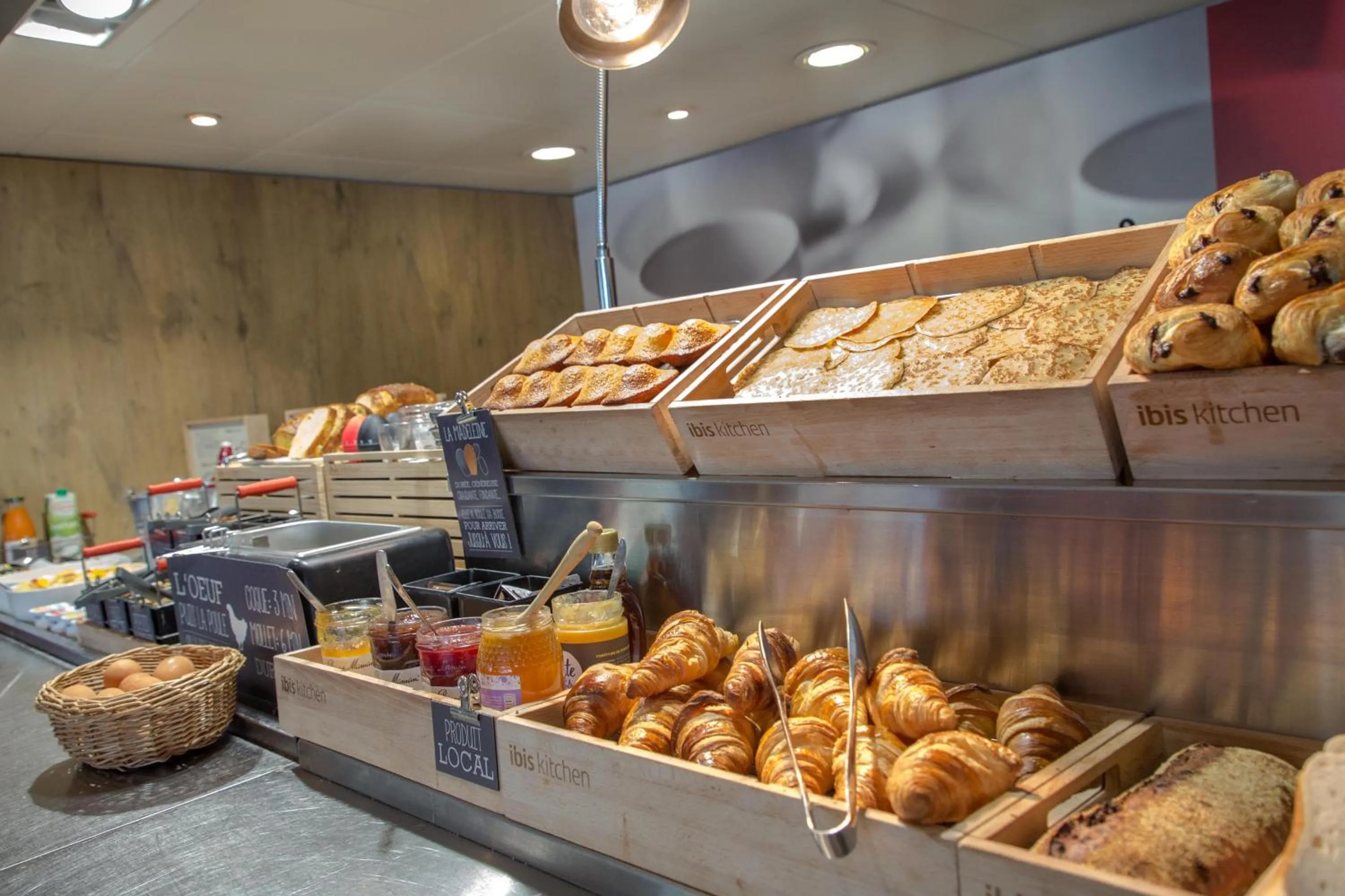 Buffet breakfast in ibis Cannes Mandelieu