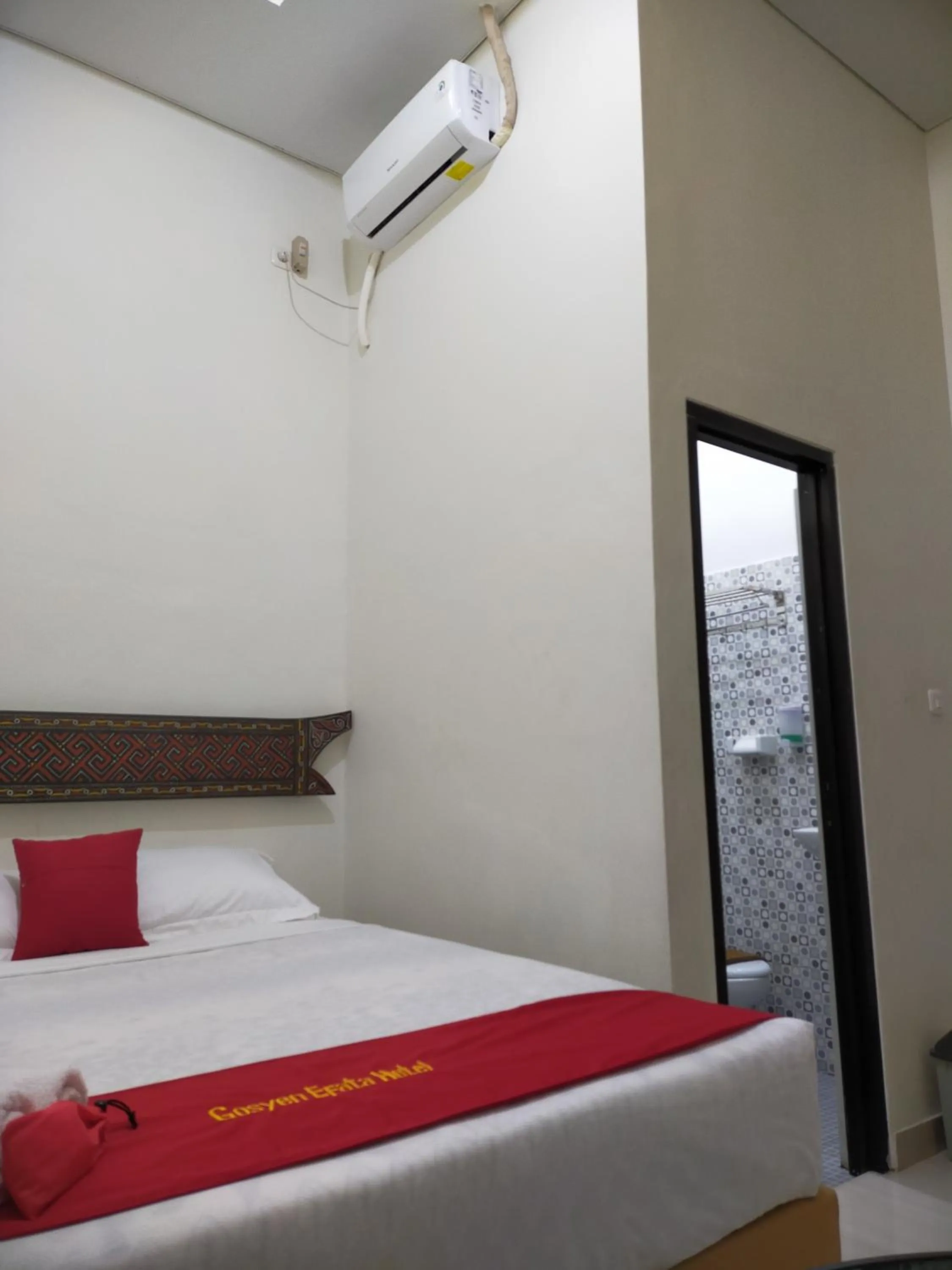 Bed in Gosyen Efata Toraja Hotel