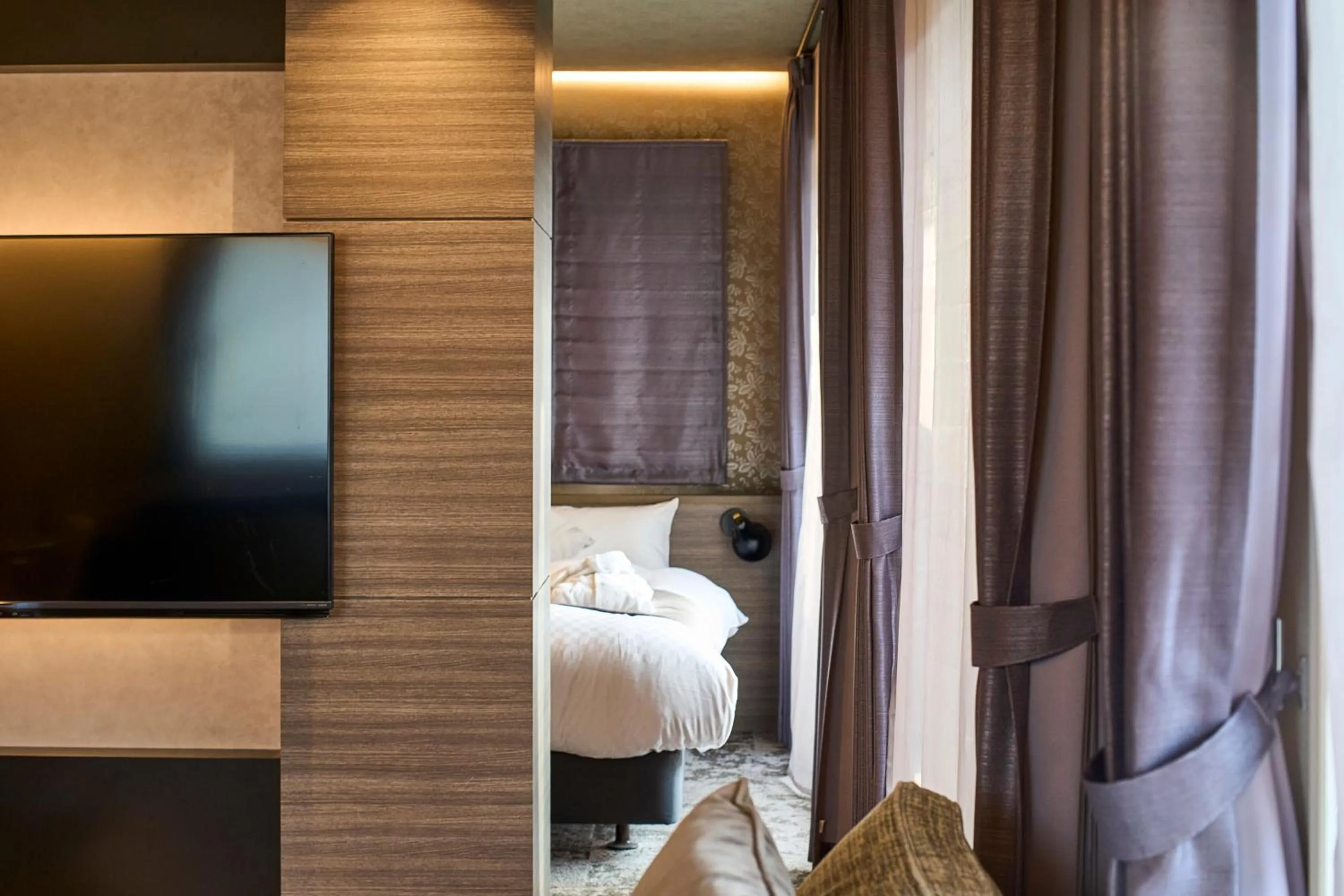 Bed in HOTEL MASTAY jingumichi