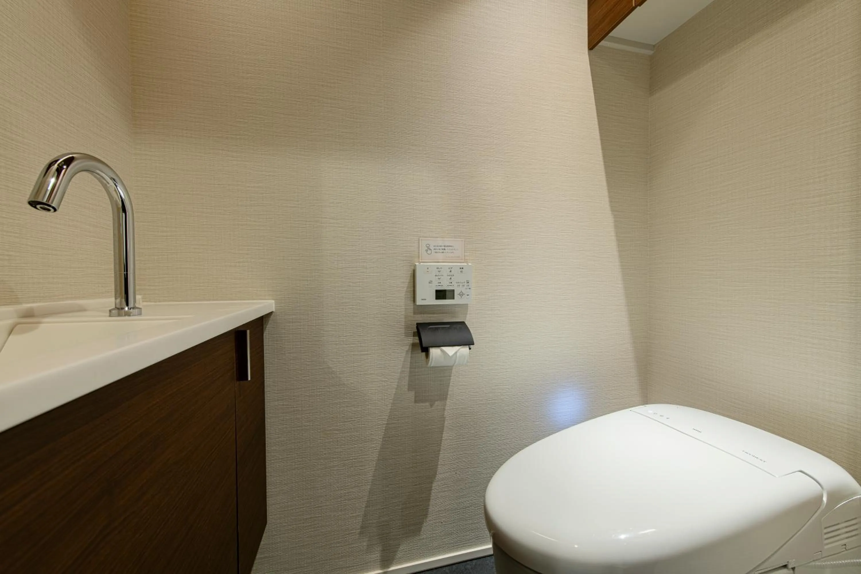 Toilet in HOTEL MASTAY jingumichi