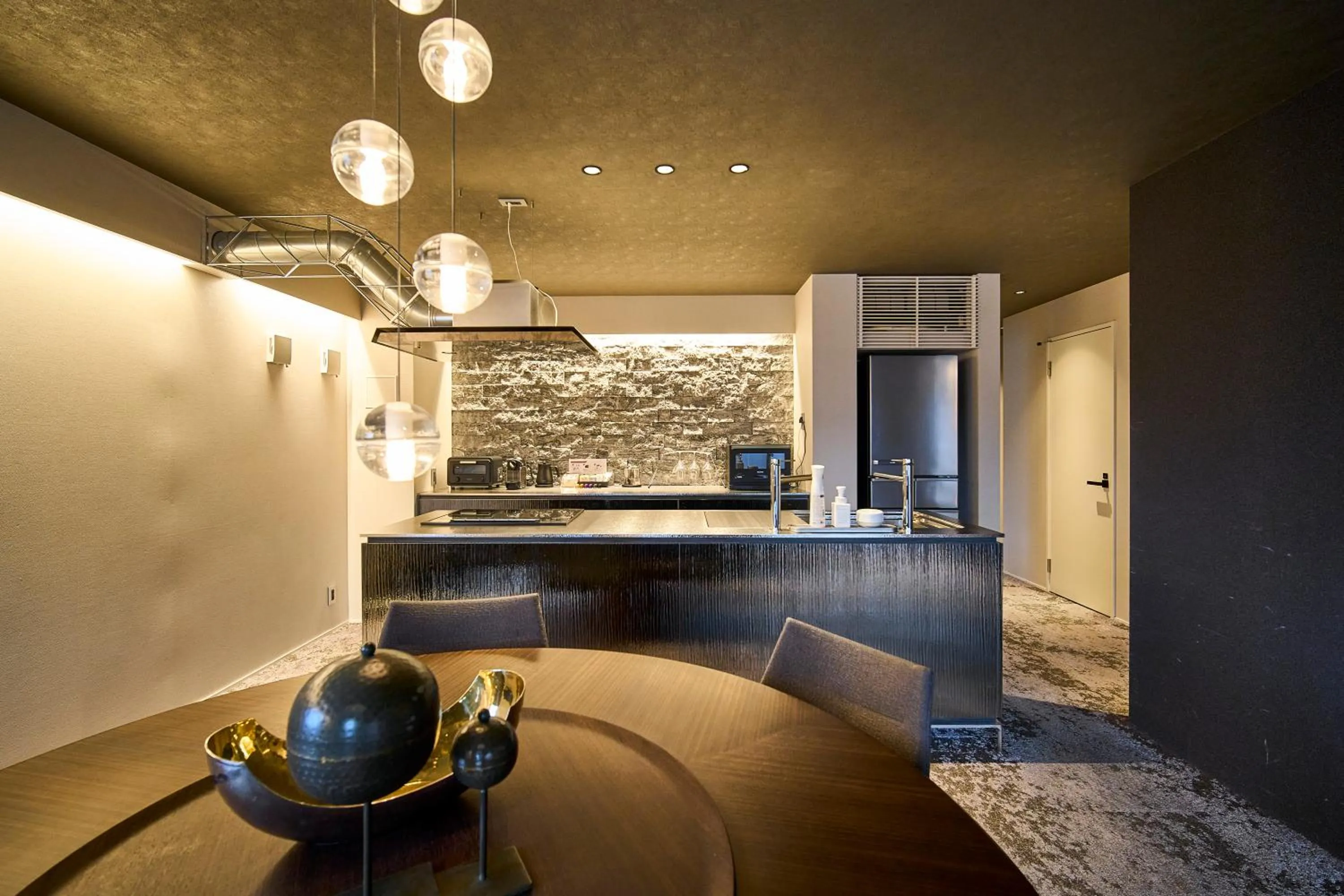 Kitchen or kitchenette in HOTEL MASTAY jingumichi