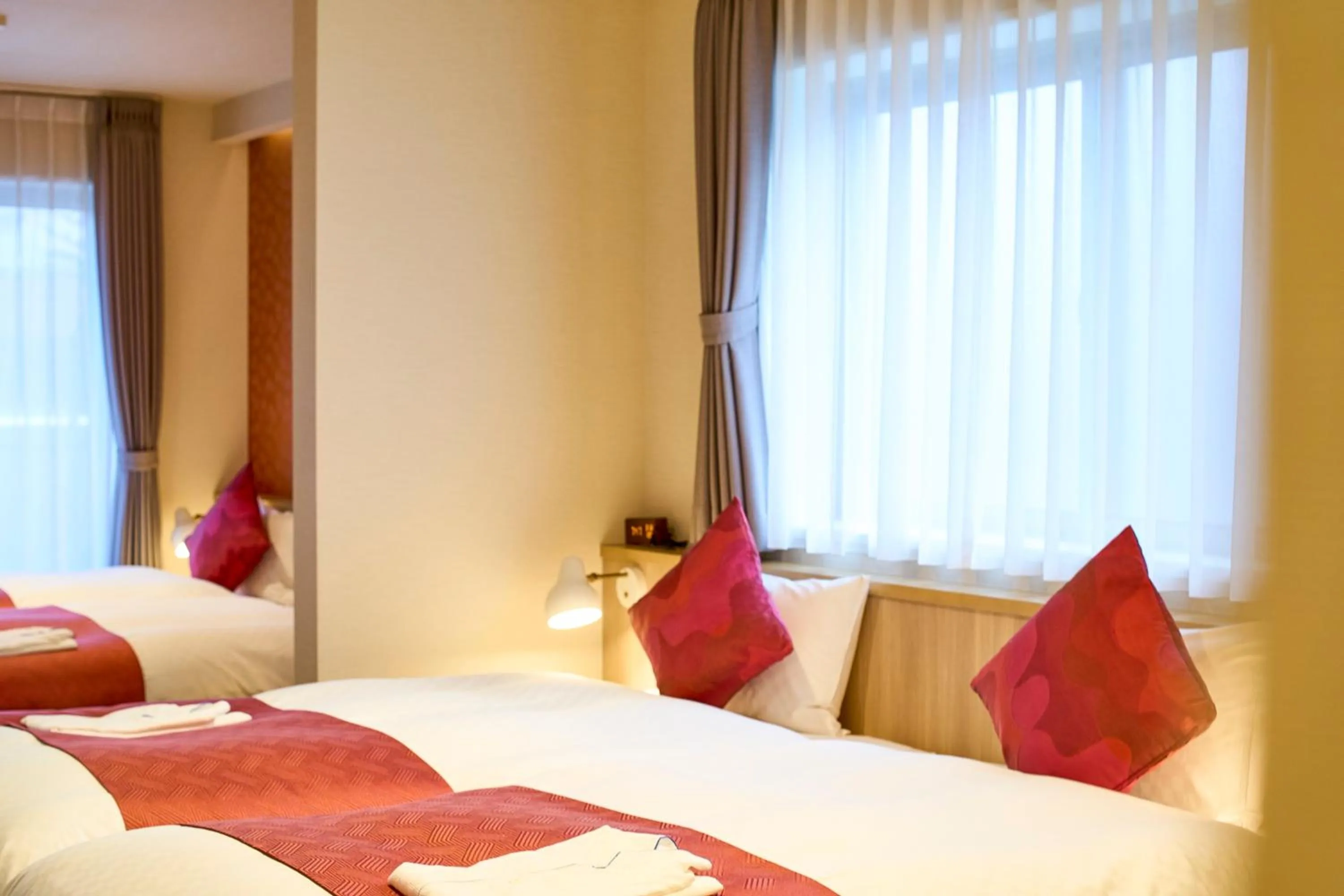 Bed in HOTEL MASTAY jingumichi