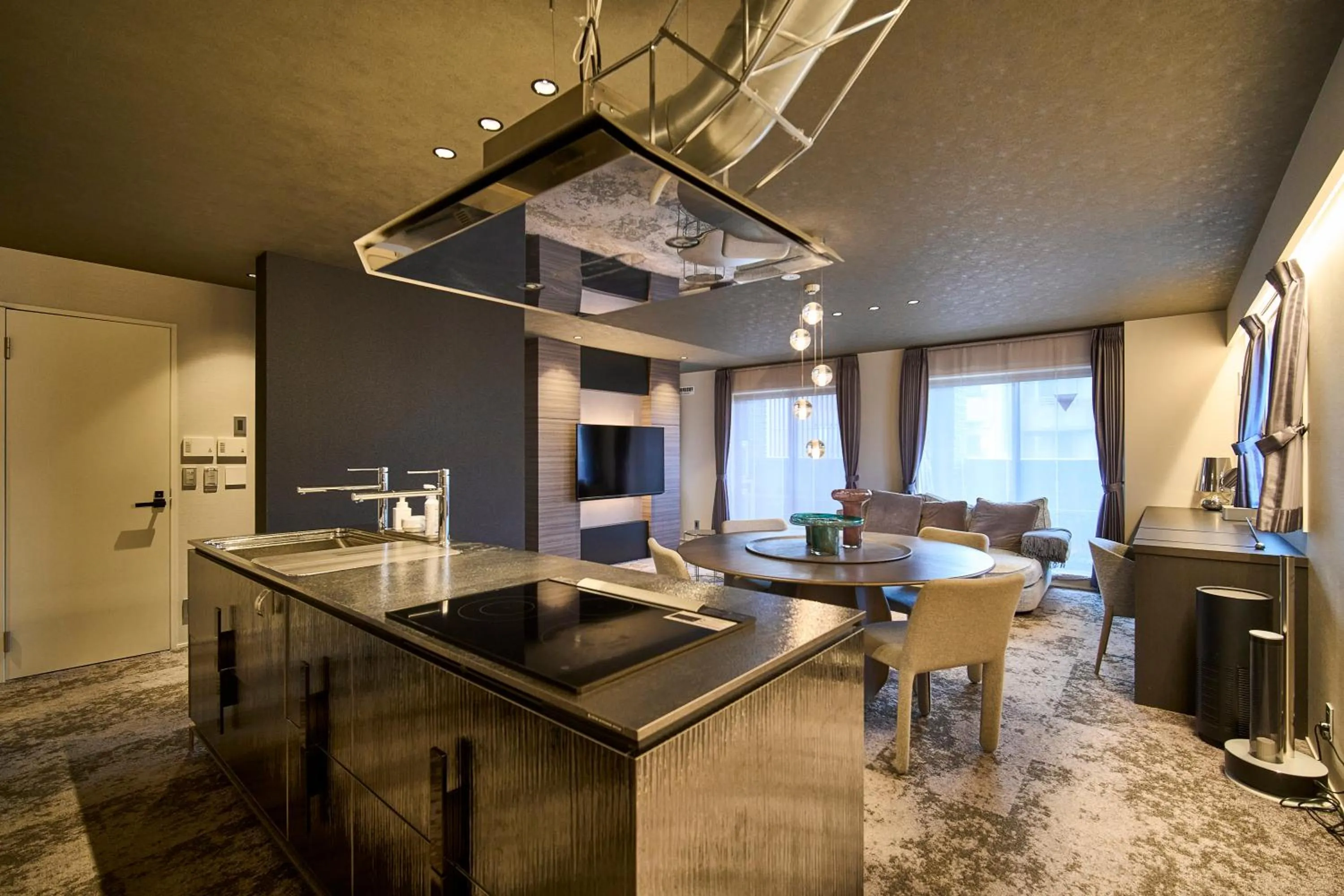 Kitchen or kitchenette in HOTEL MASTAY jingumichi