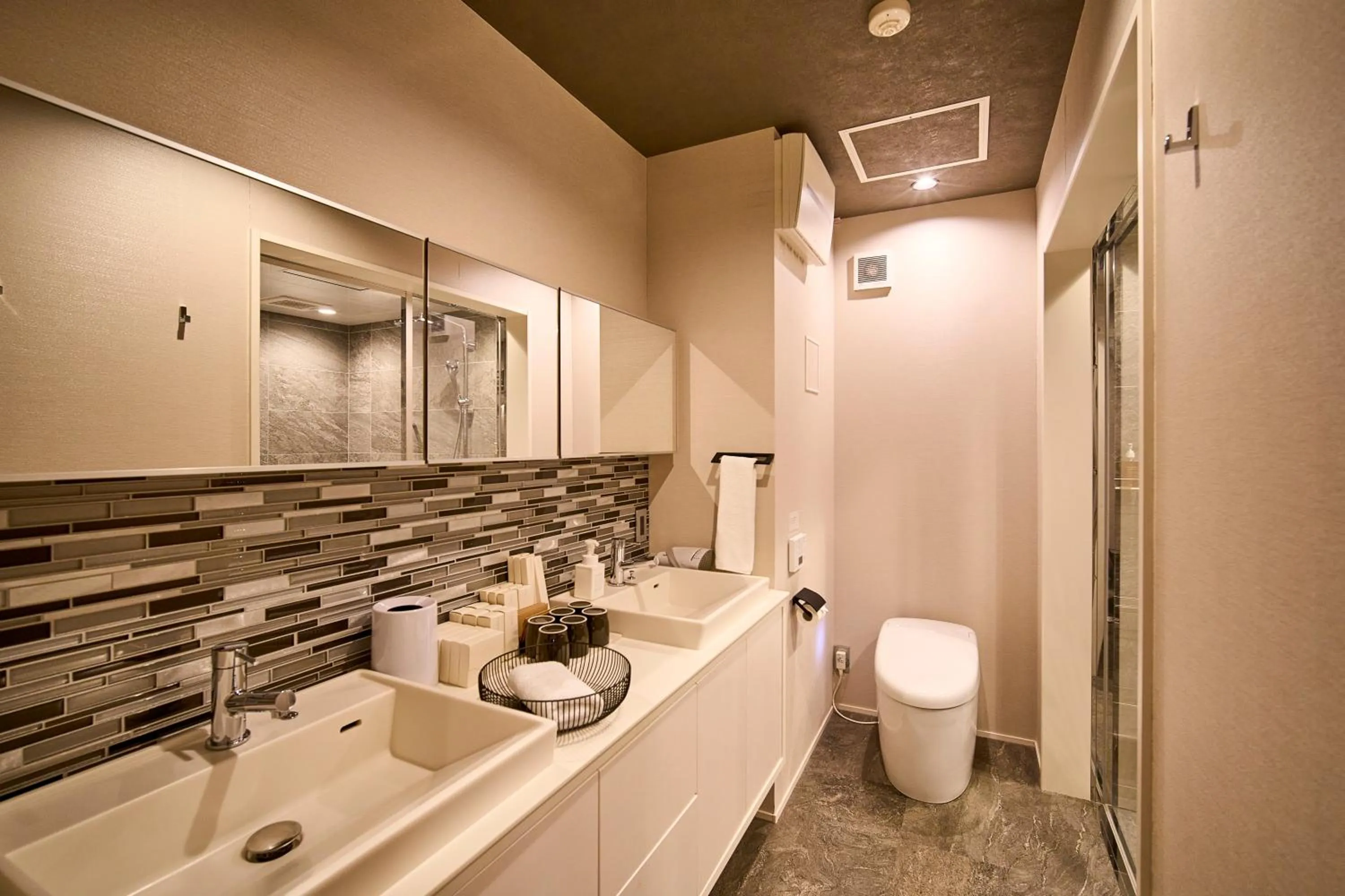 Toilet in HOTEL MASTAY jingumichi