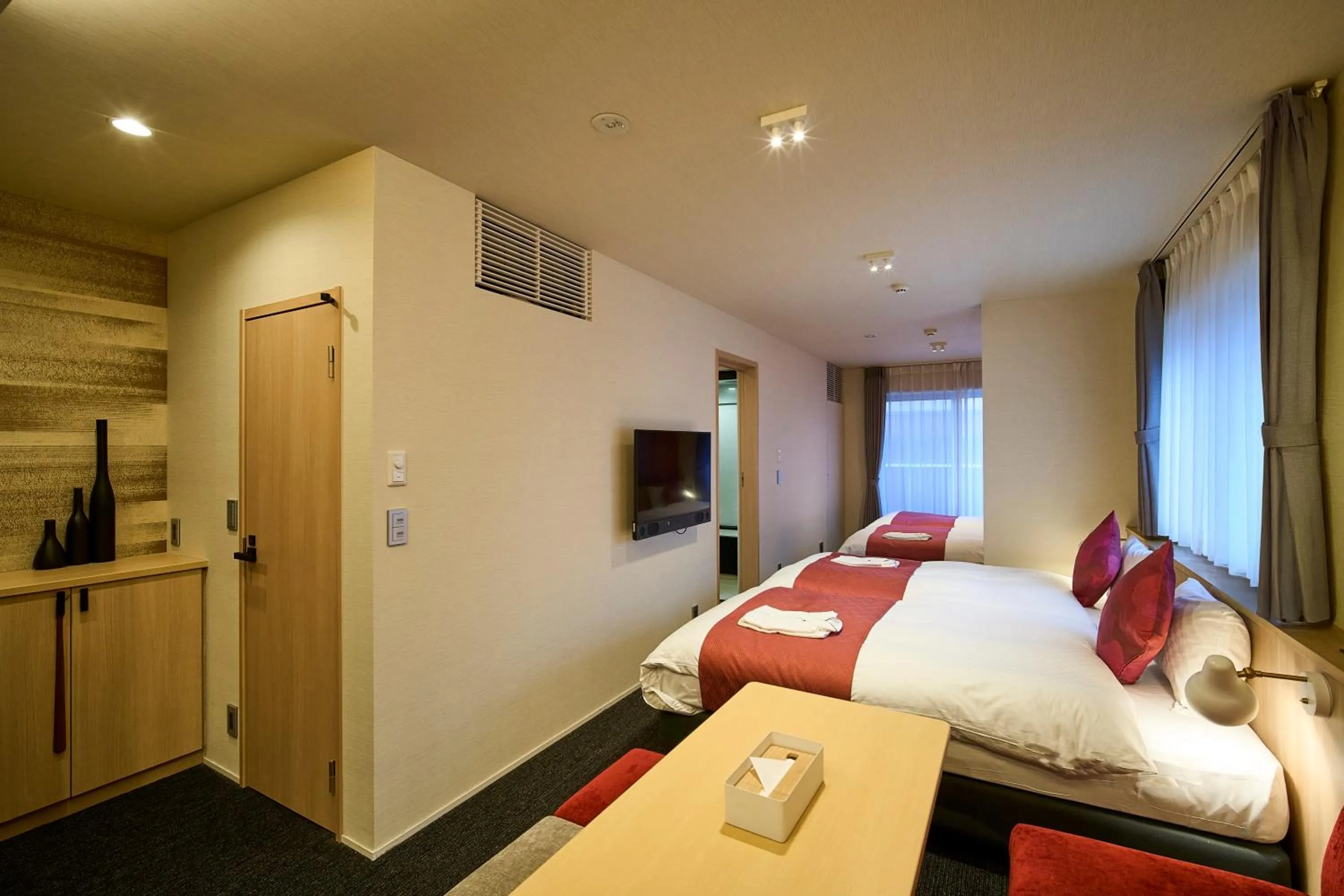 Bed in HOTEL MASTAY jingumichi