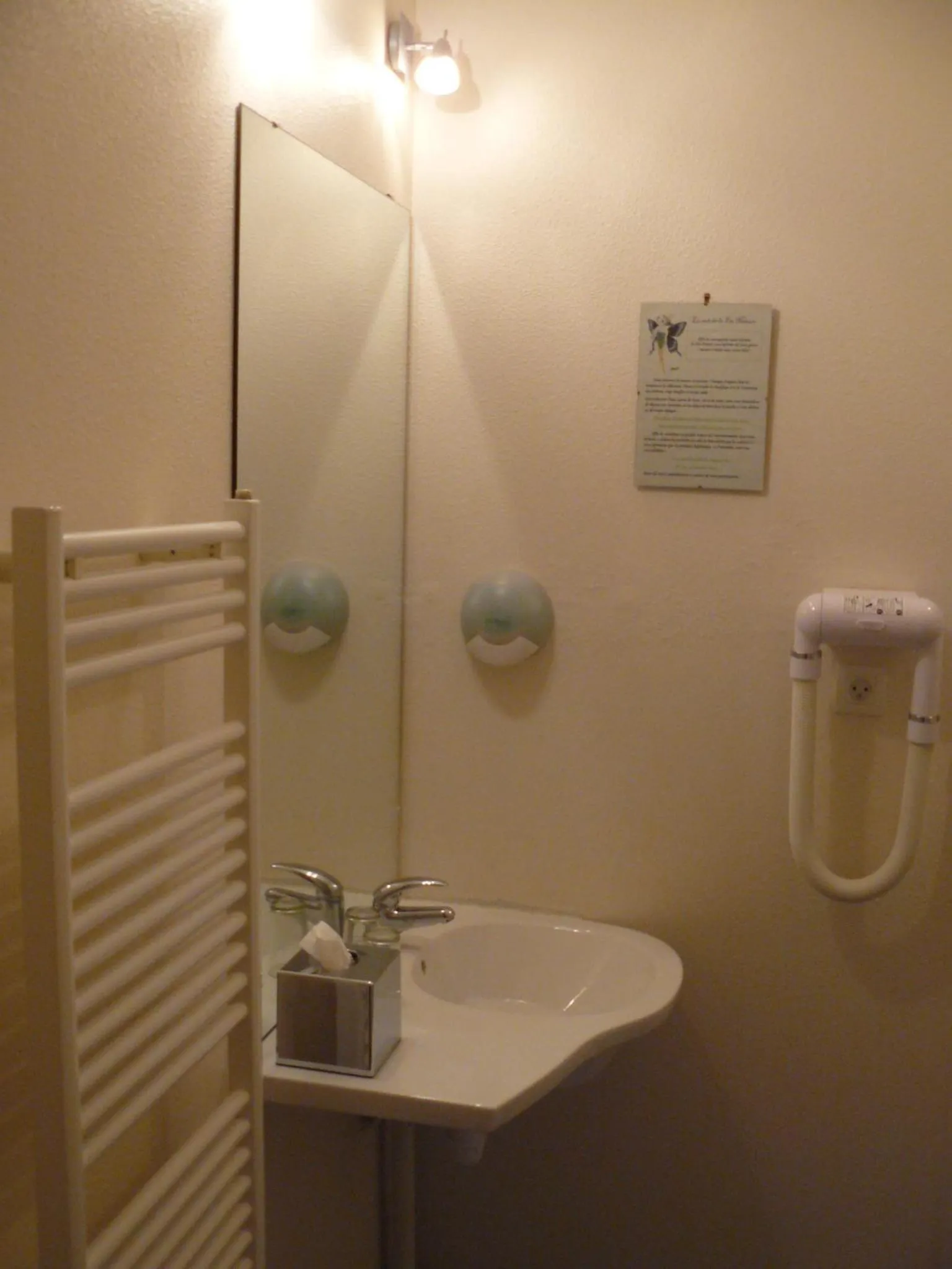 Bathroom in Le Parc Des Fees Hôtel Retaurant & Spa