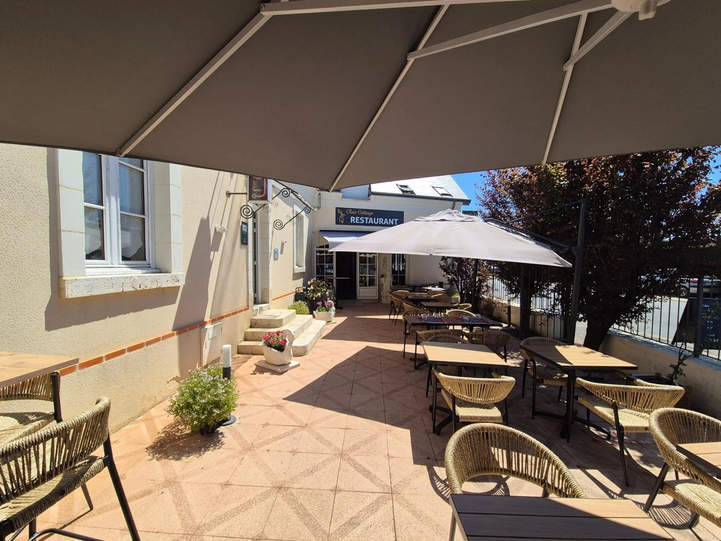 Restaurant/places to eat in Logis Hôtel Restaurant Clair Cottage, Chisseaux - Chenonceaux