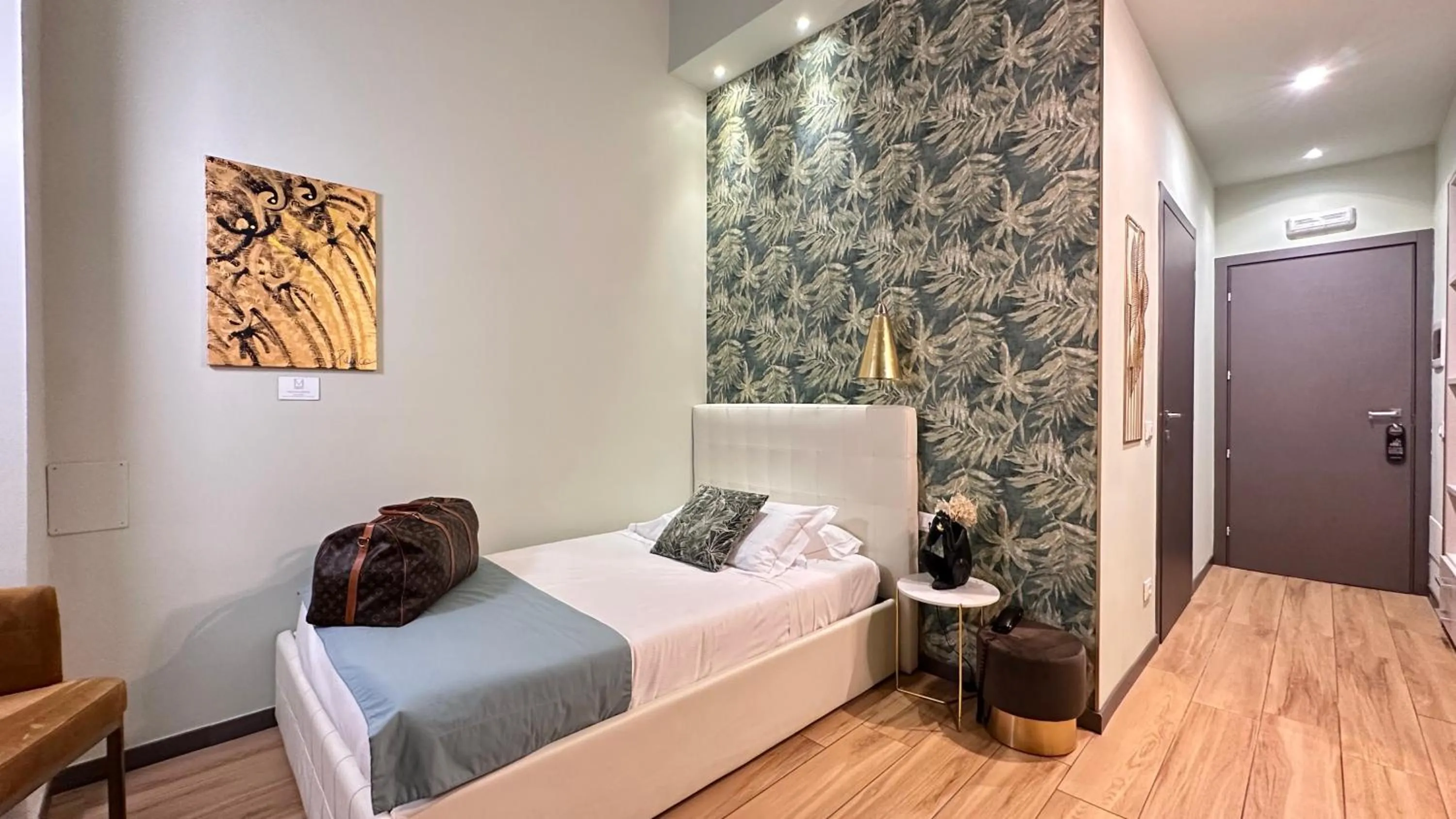 Bed in INTOMILAN Galleria Duomo I Boutique & Design Aparthotel