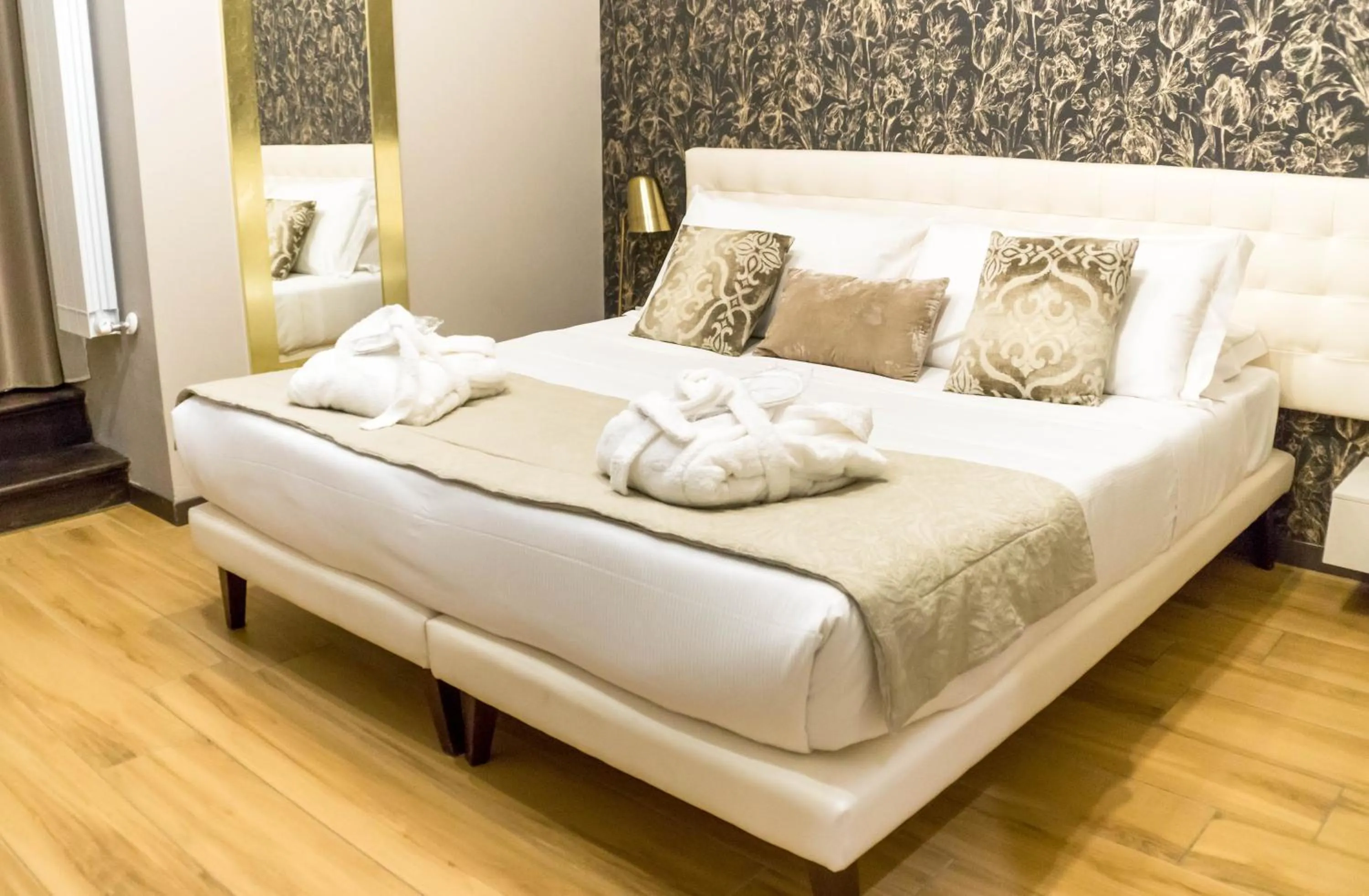 Bedroom, Bed in INTOMILAN Galleria Duomo I Boutique & Design Aparthotel