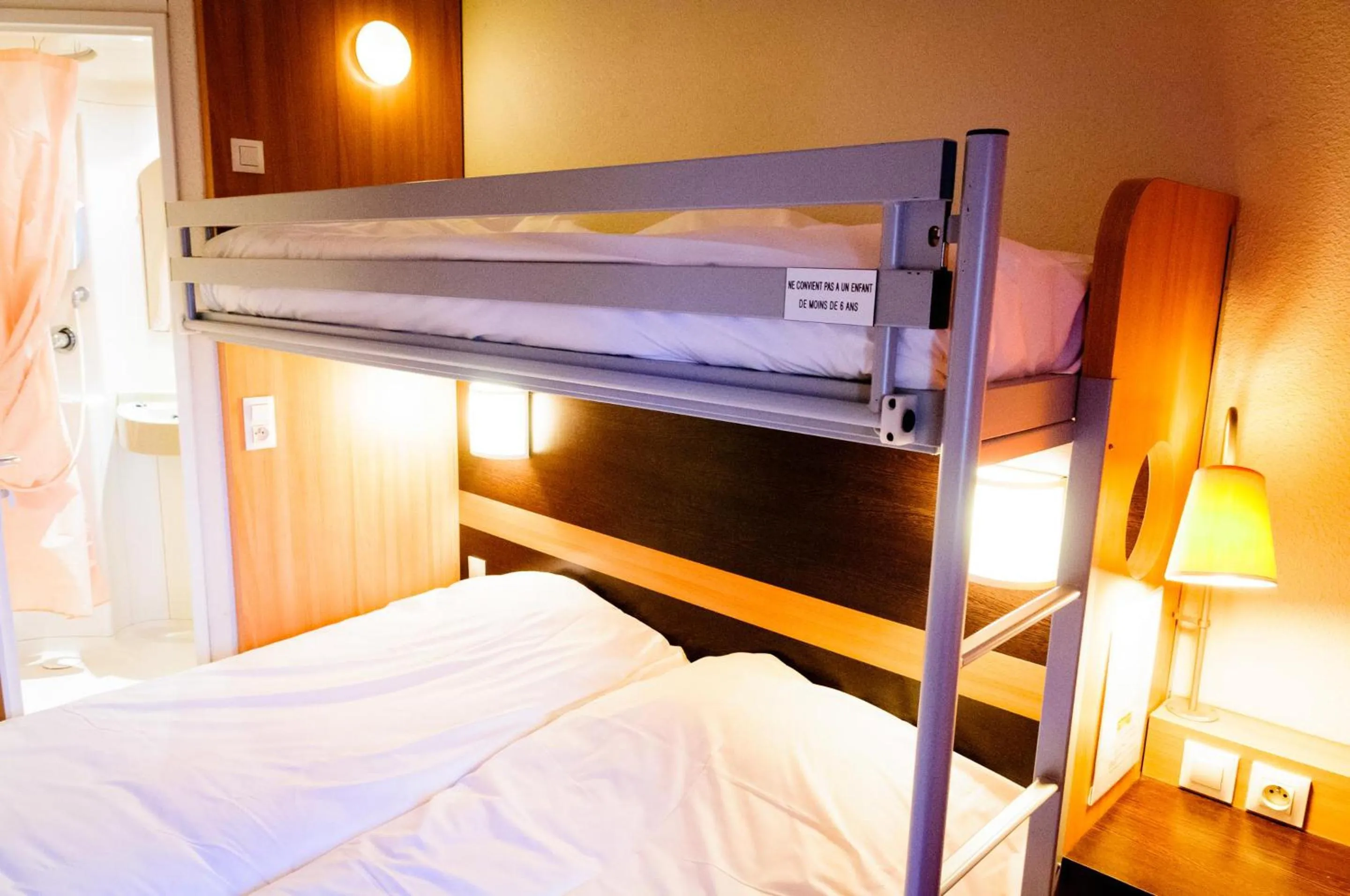 Bedroom, Bed in Première Classe Annemasse Ville La Grand