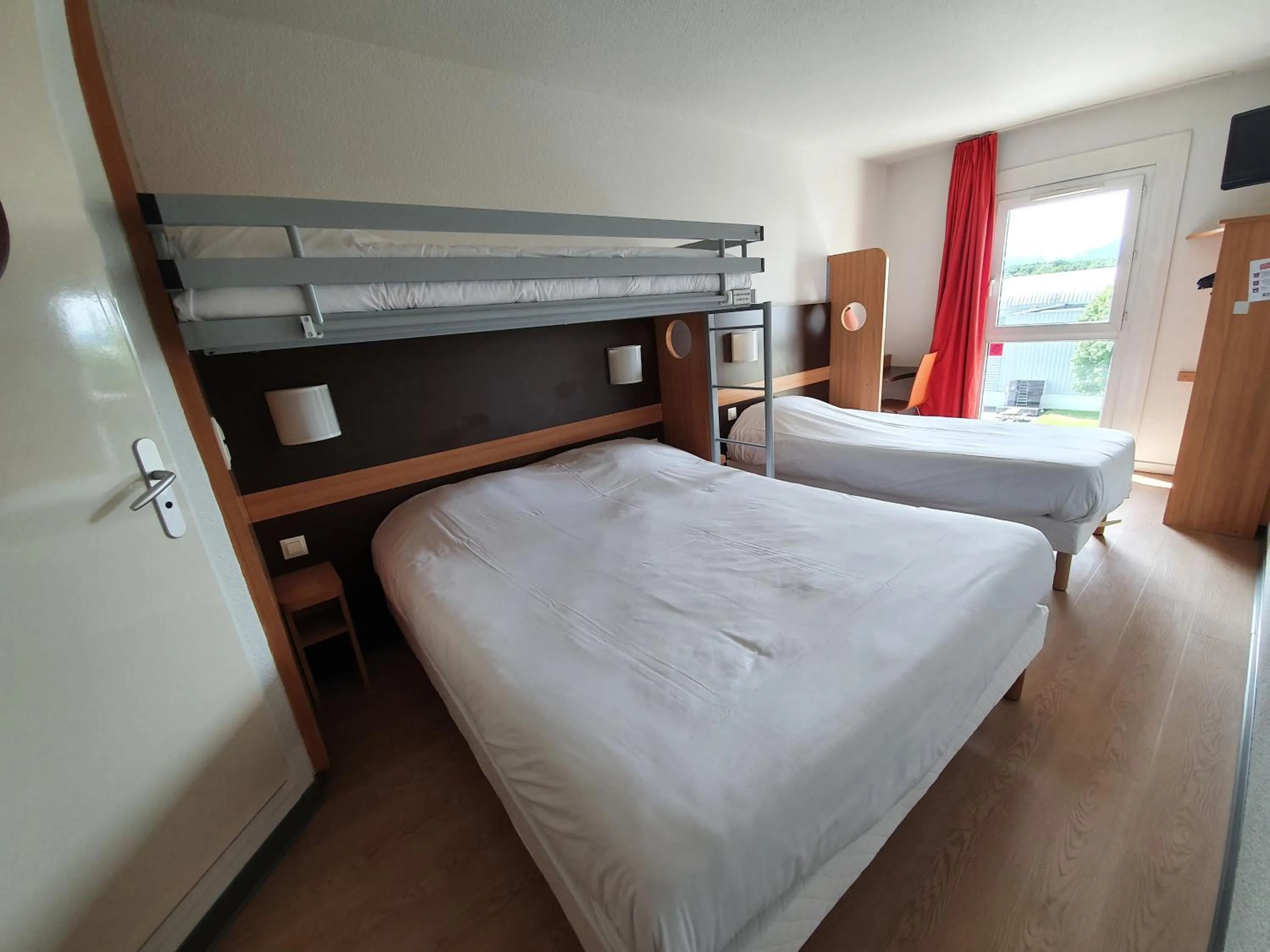 Bedroom, Bed in Première Classe Annemasse Ville La Grand