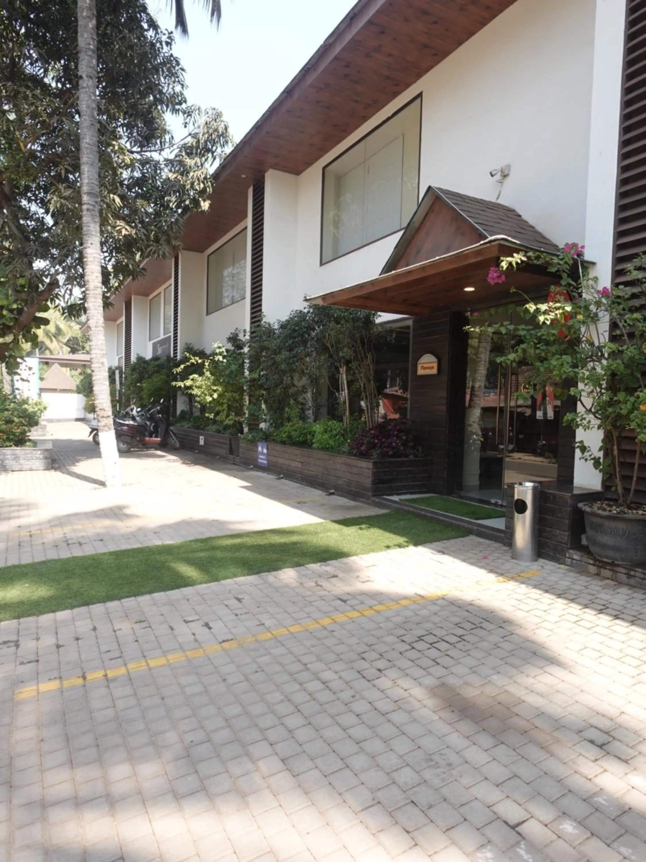 Parking in Sobit Sarovar Portico