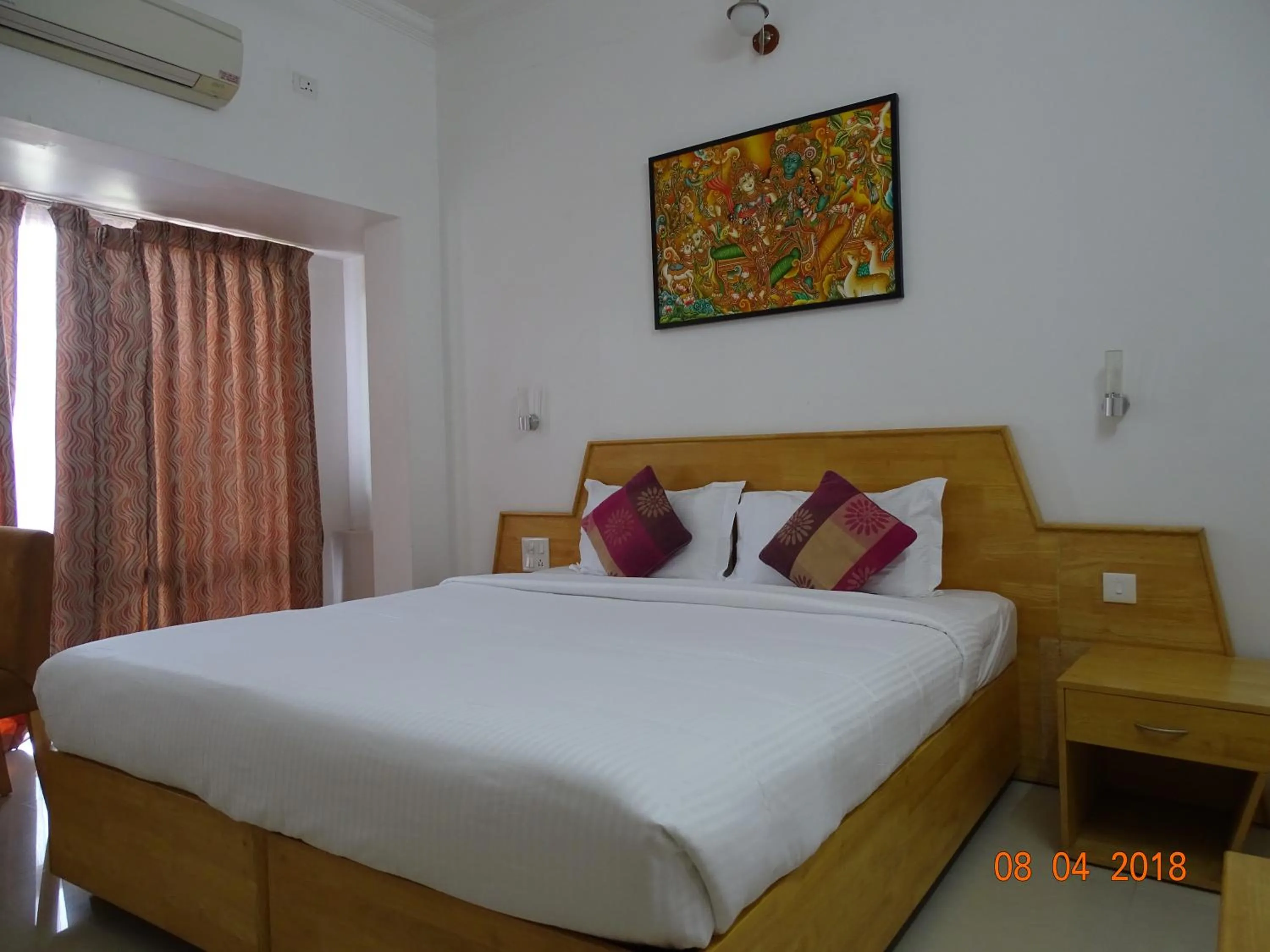 Photo of the whole room, Bed in Hotel Opalo Kailas