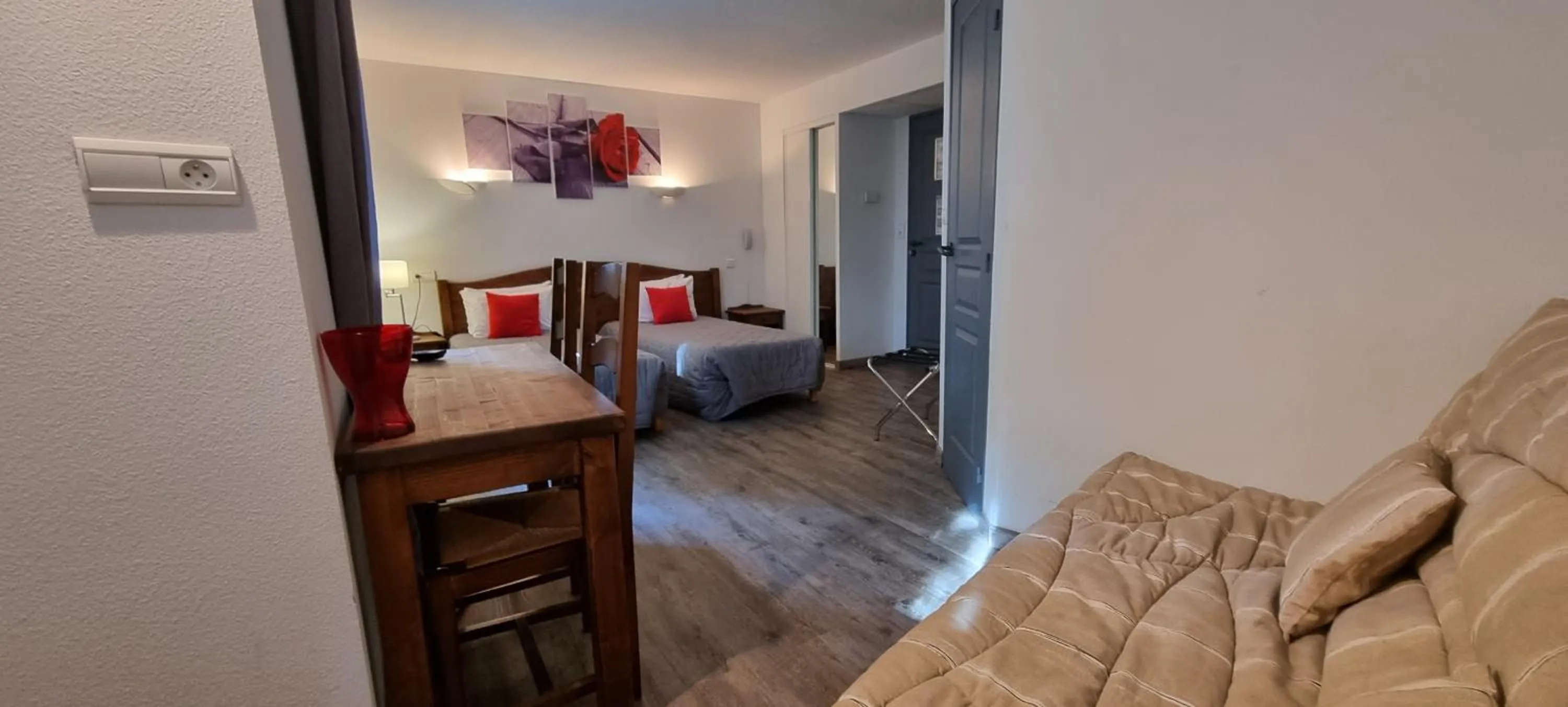 Bed in Hôtel Le Pradet