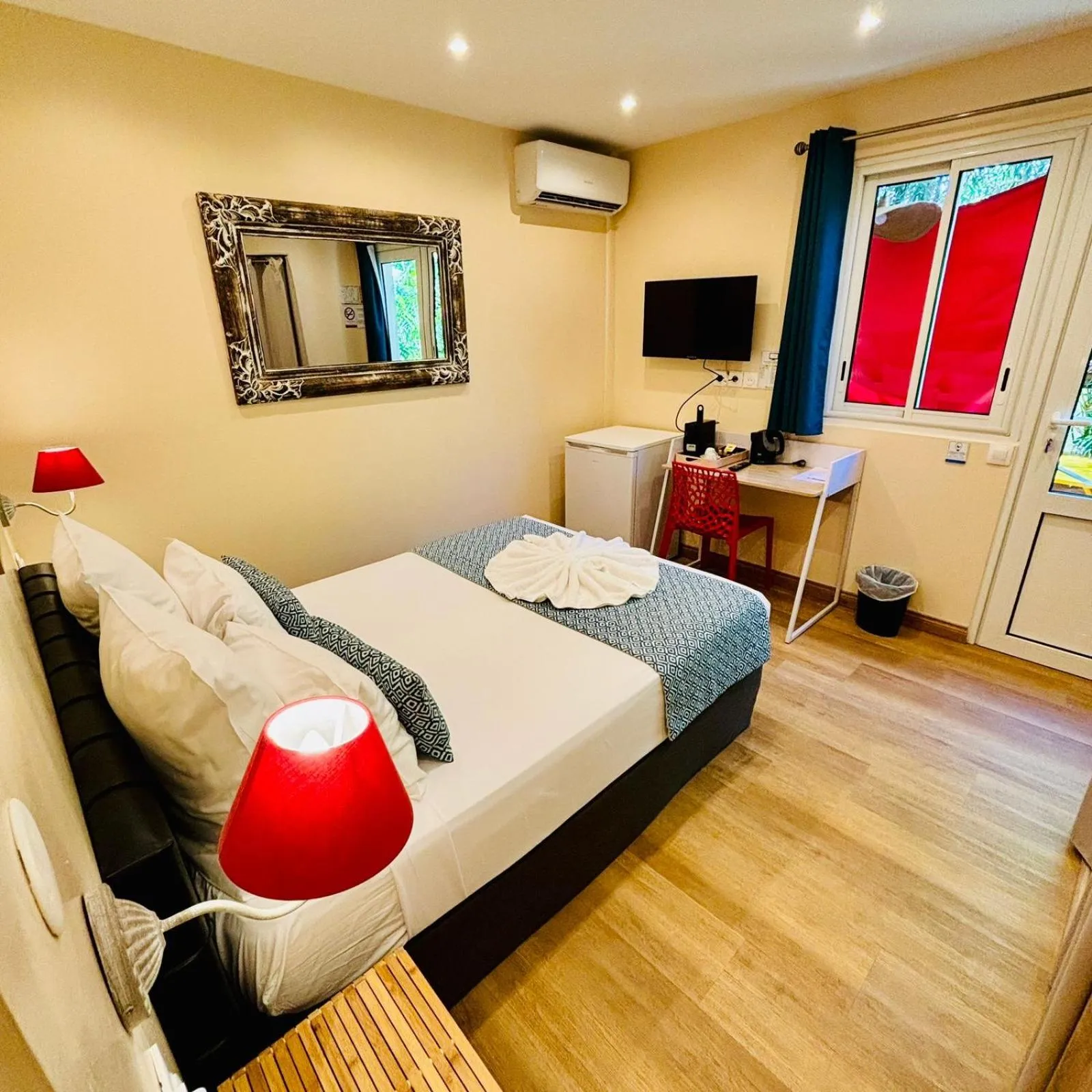 Bed in Hôtel Coco Island