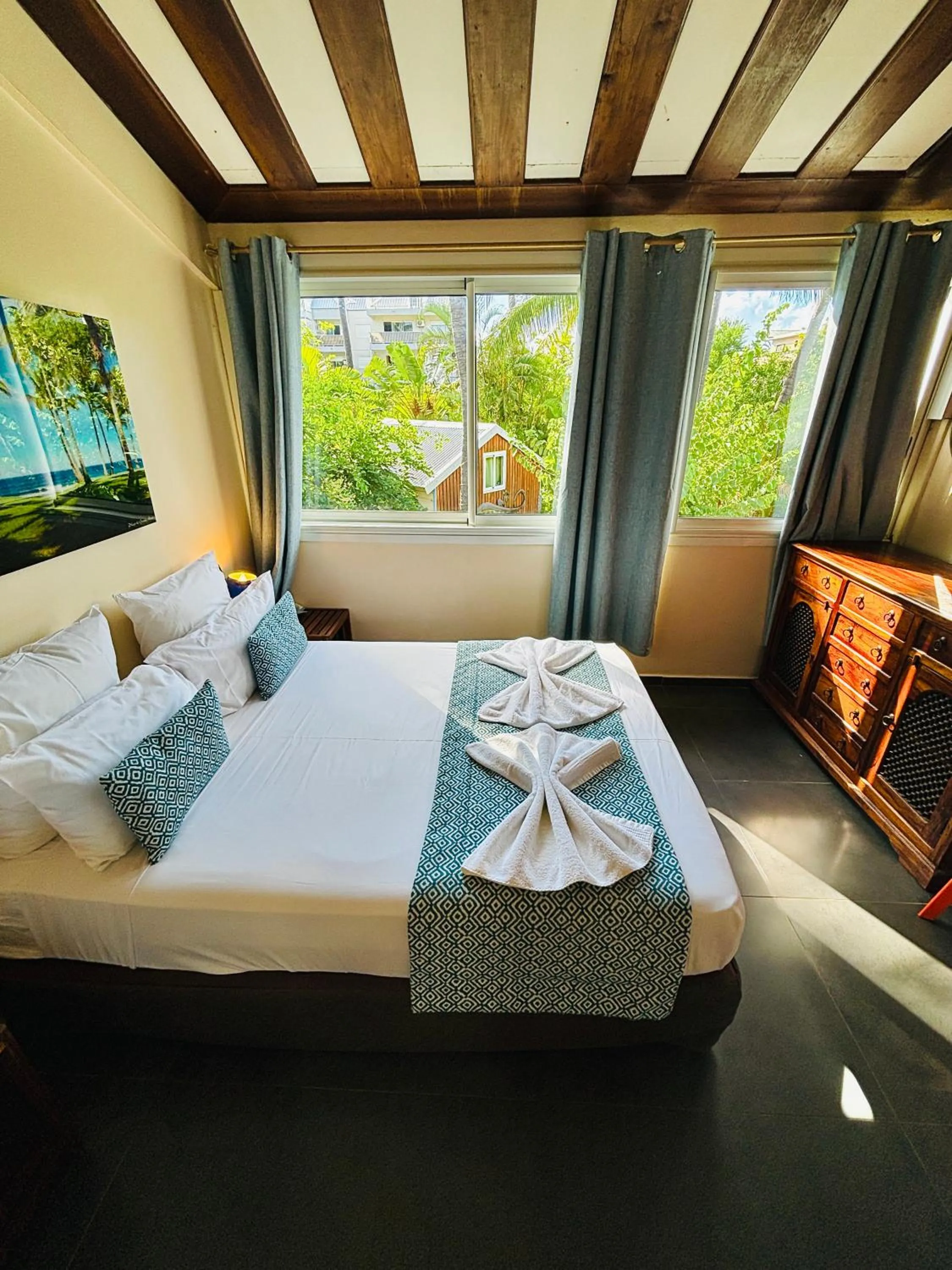 Photo of the whole room, Bed in Hôtel Coco Island