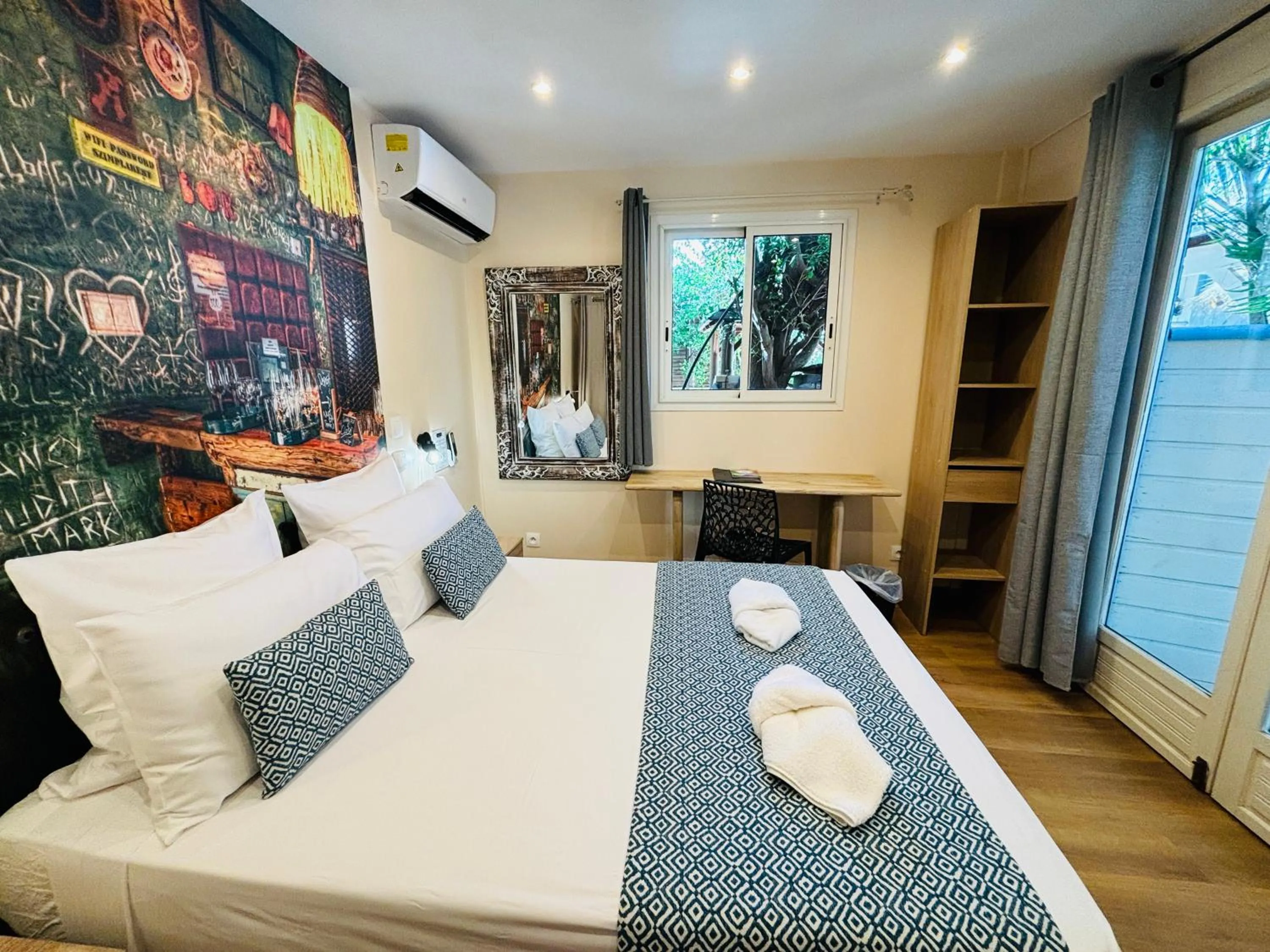 Bed in Hôtel Coco Island