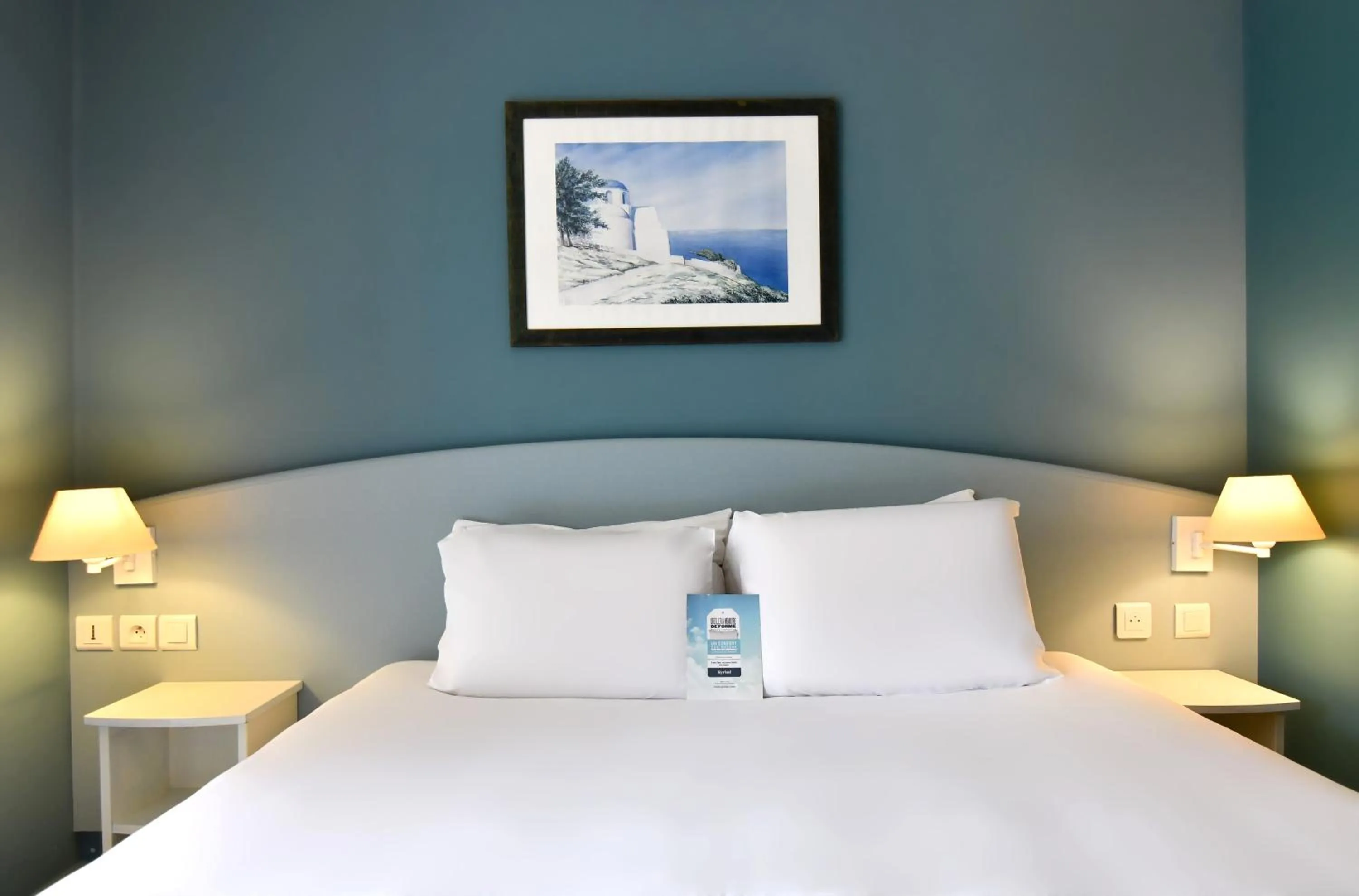 Bed in Kyriad Lannion-Perros-Guirec