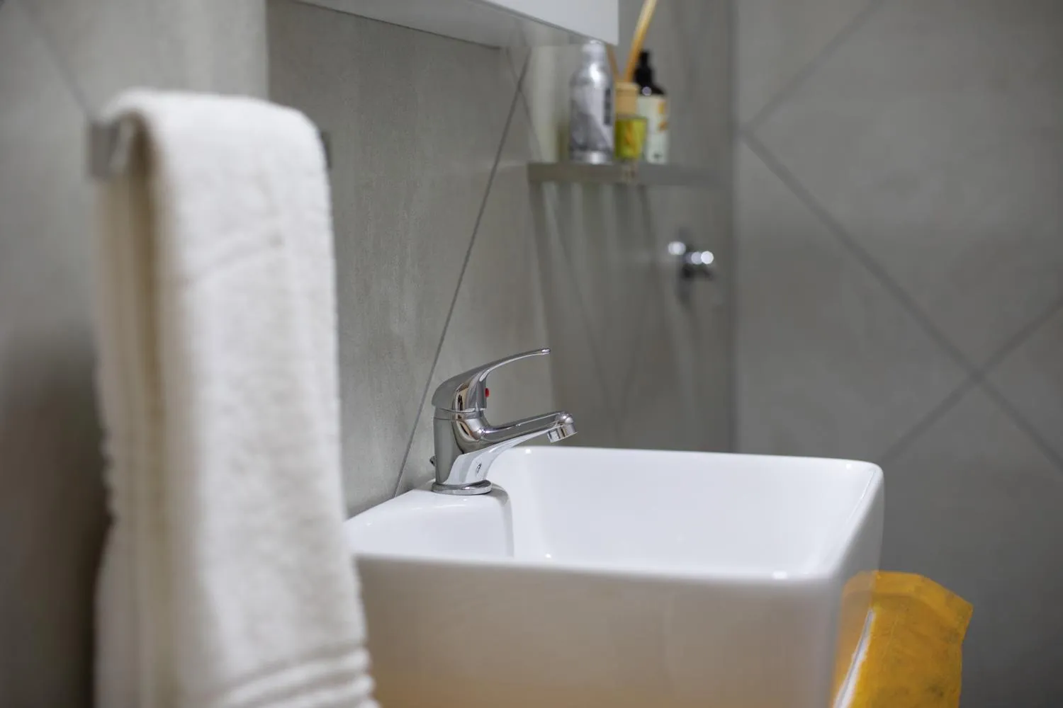 Bathroom in iLanga Lodge