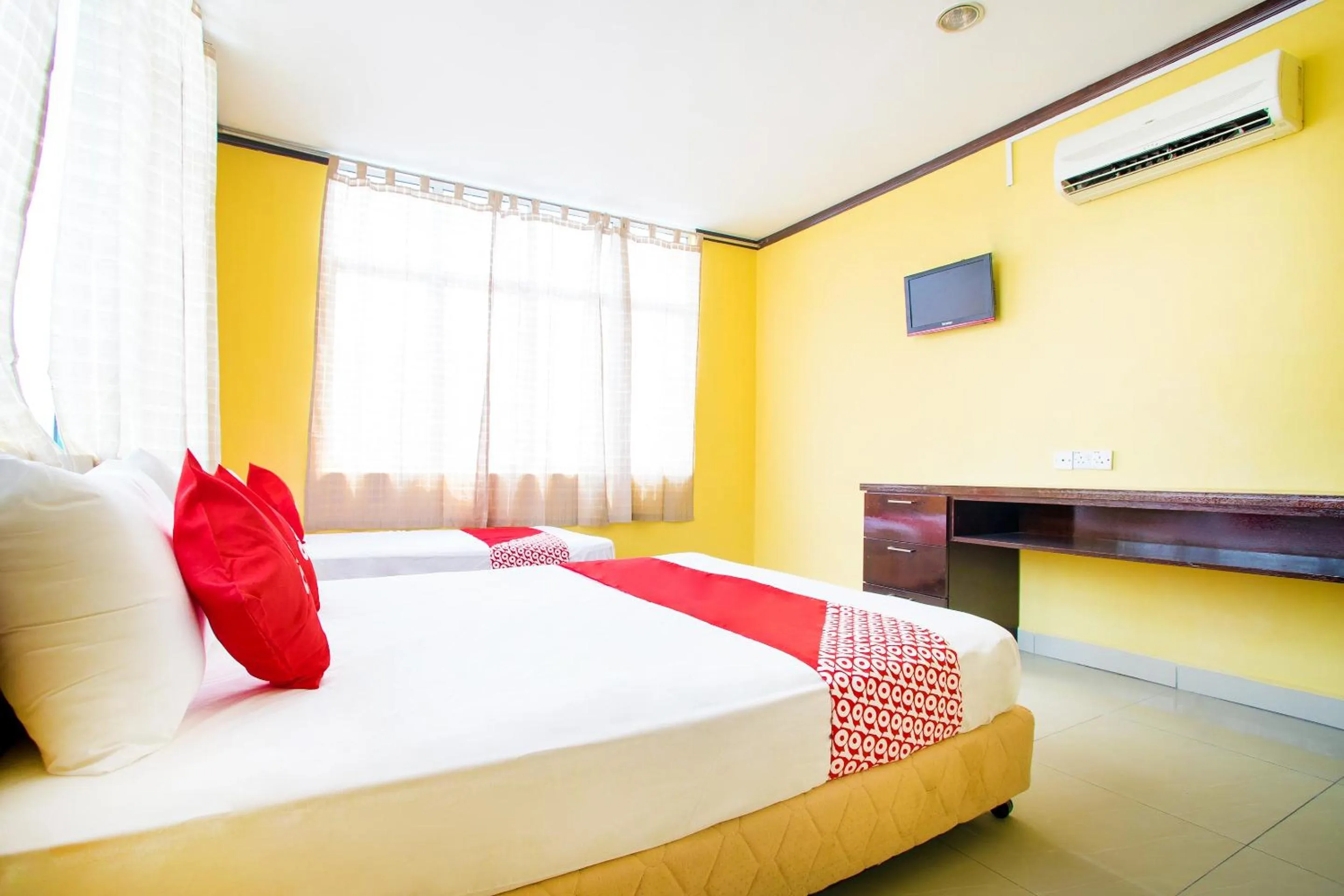 Bedroom, Bed in Hotel O Bbk