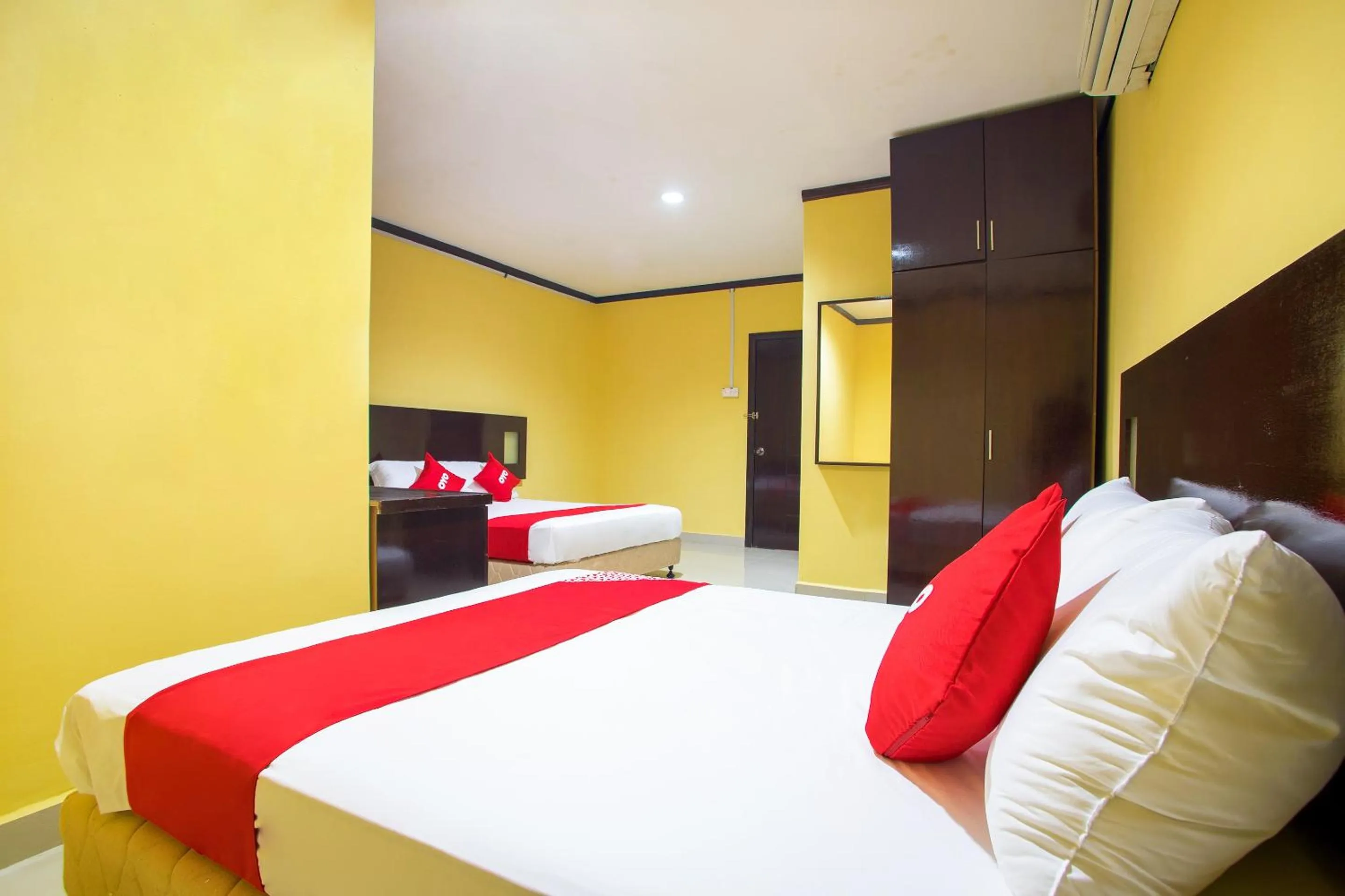 Bedroom, Bed in Hotel O Bbk