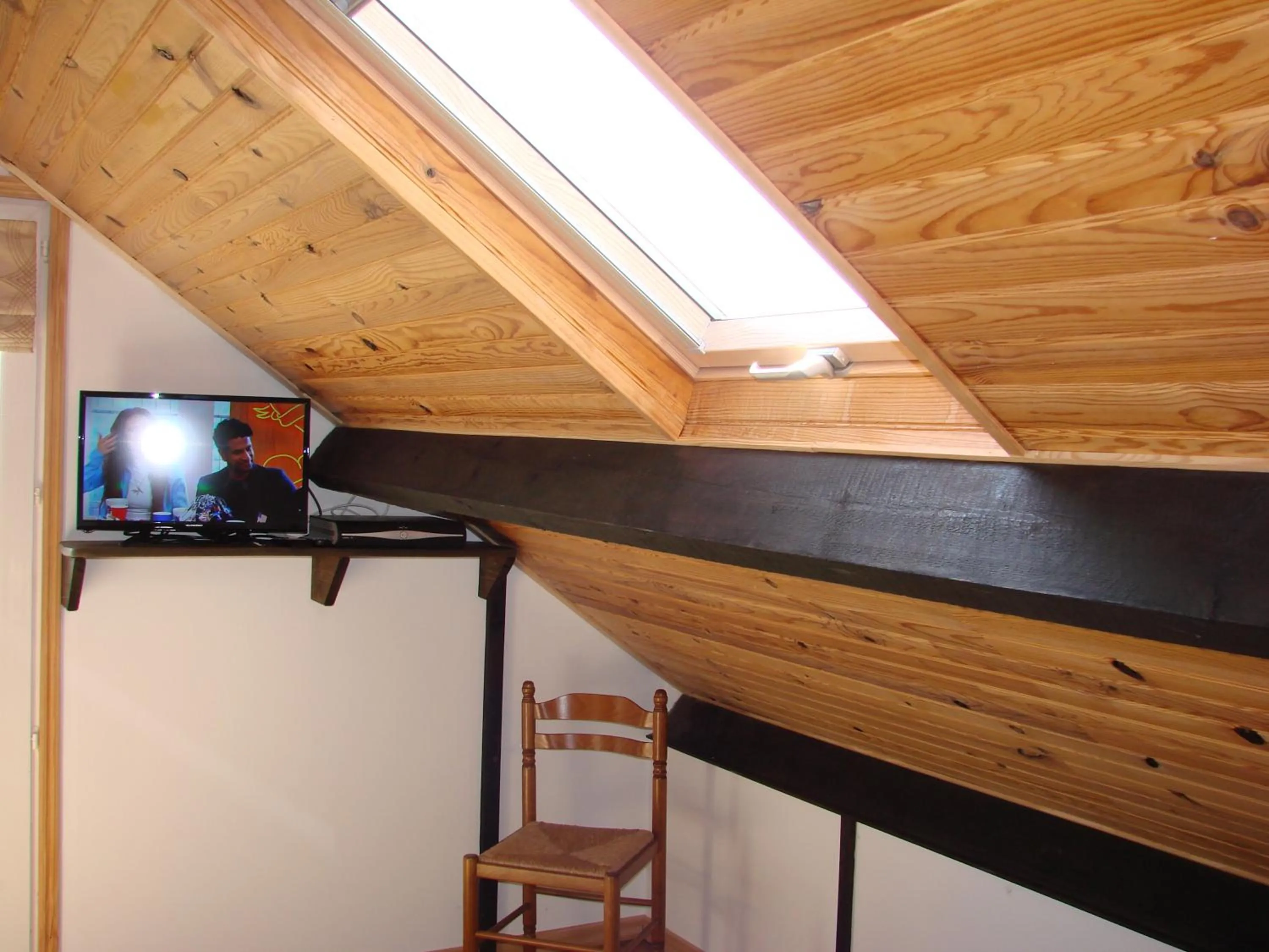 TV and multimedia in La Blanche Roche