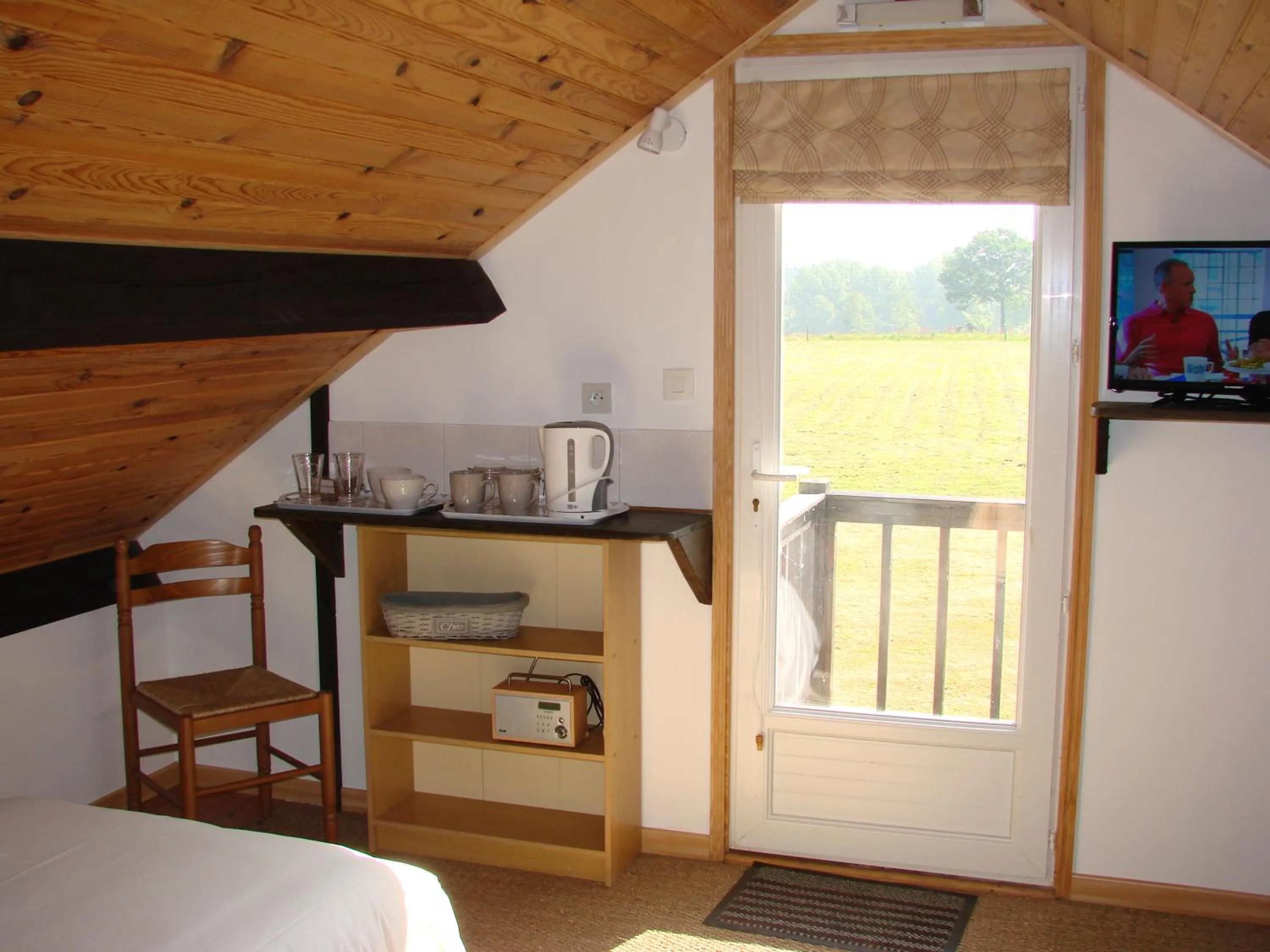 Property building, Bed in La Blanche Roche