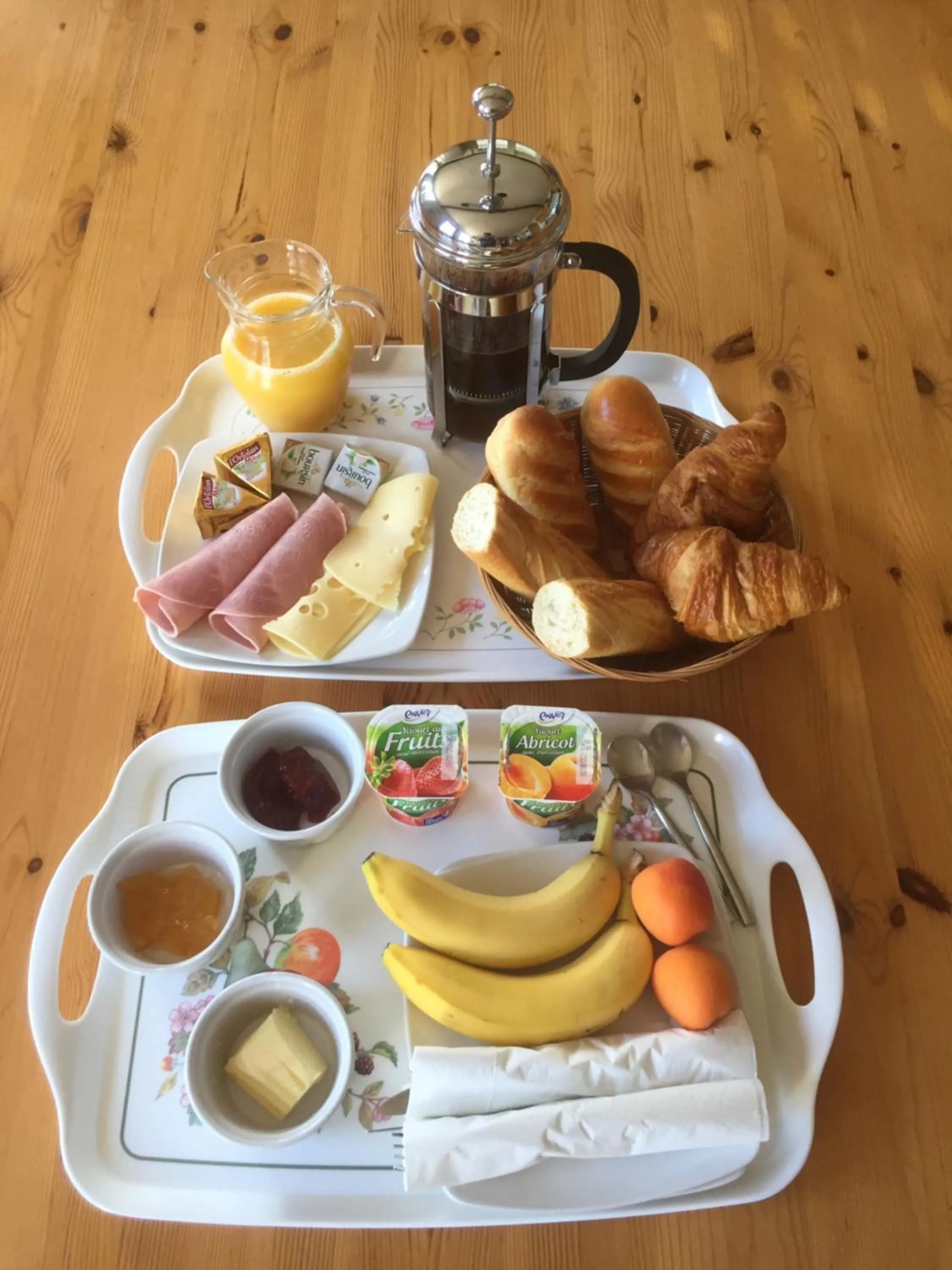 Continental breakfast in La Blanche Roche