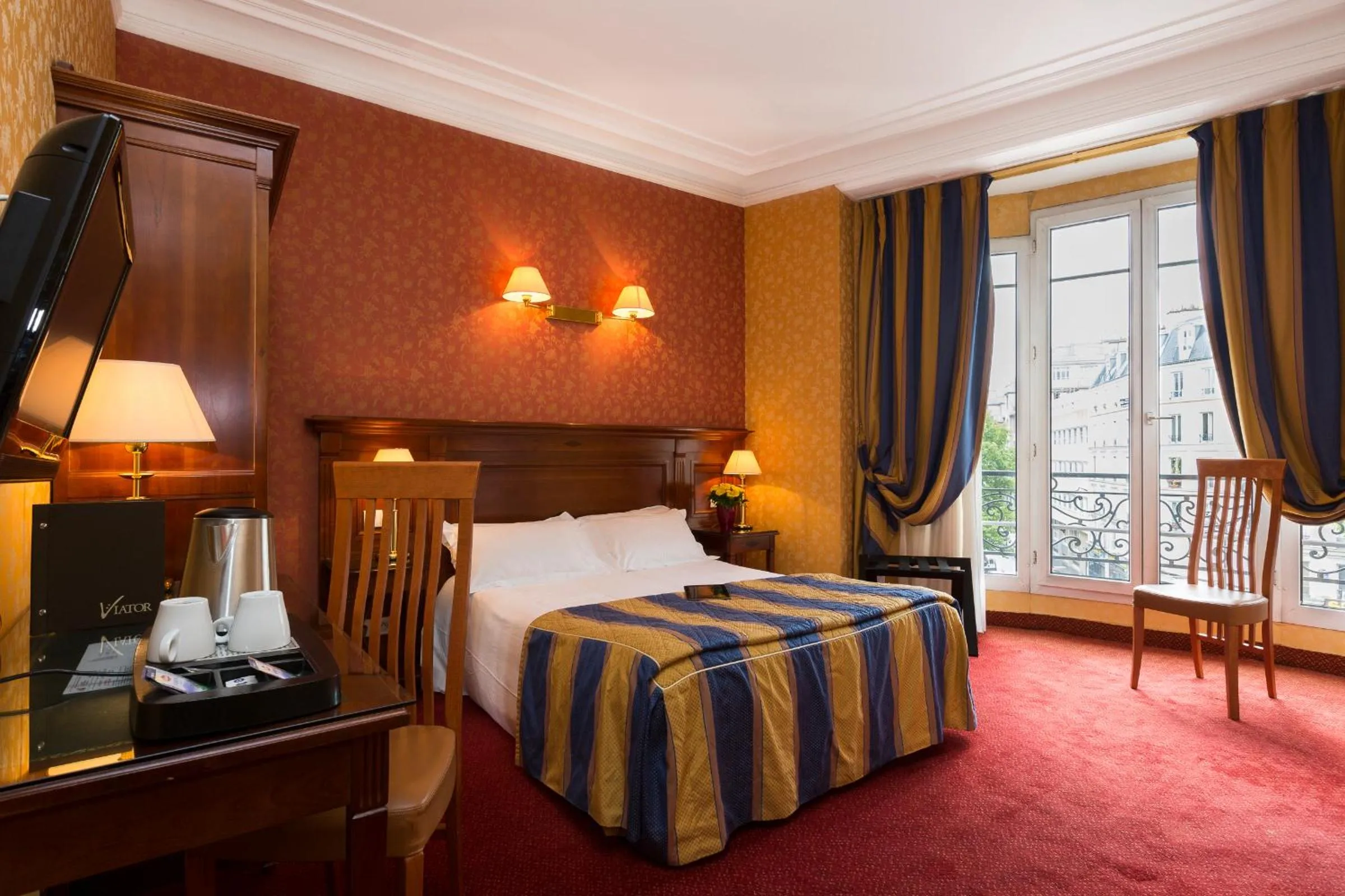 Bed in Hotel Viator - Gare de Lyon