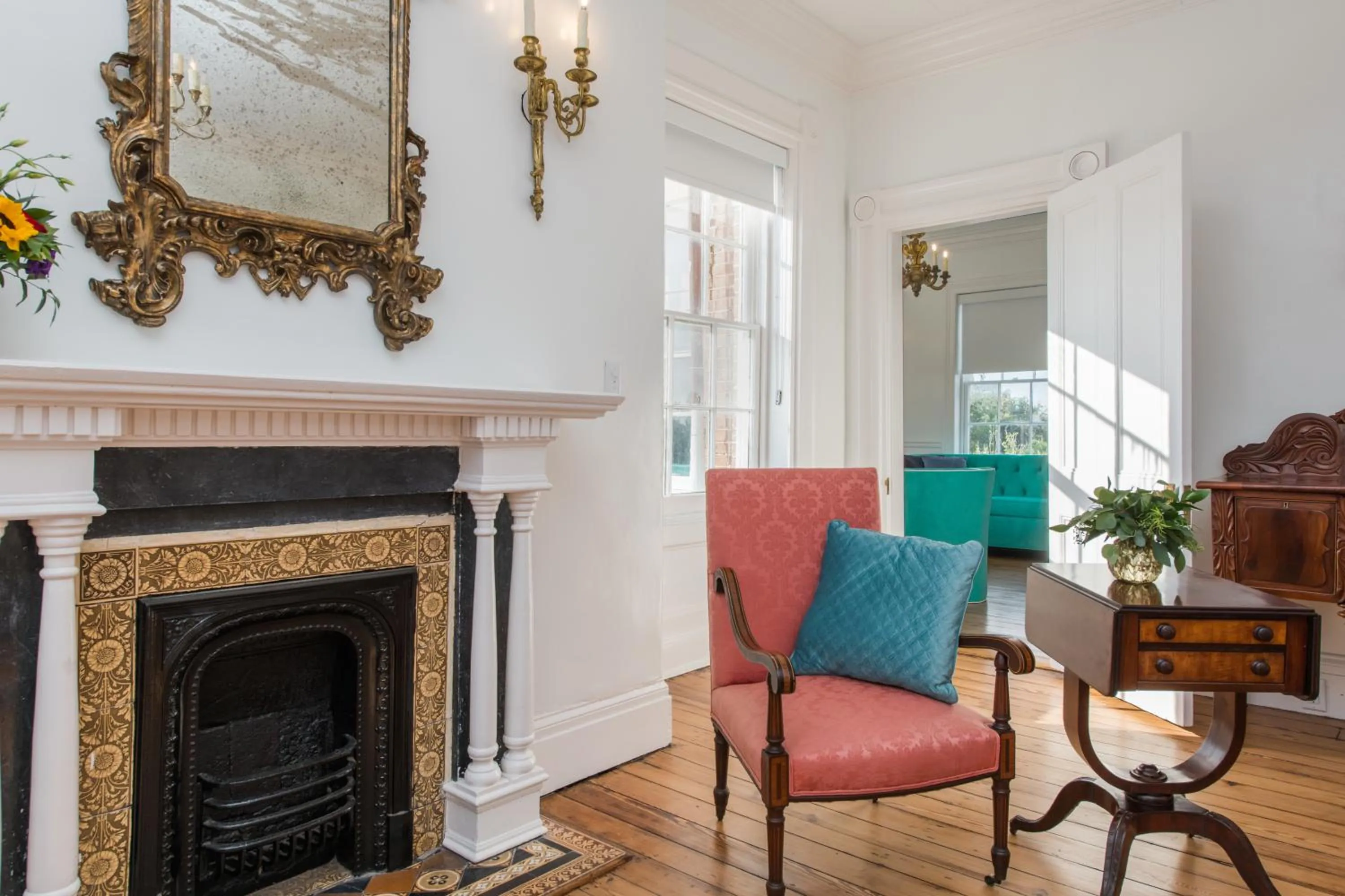 Seating area in 20 South Battery