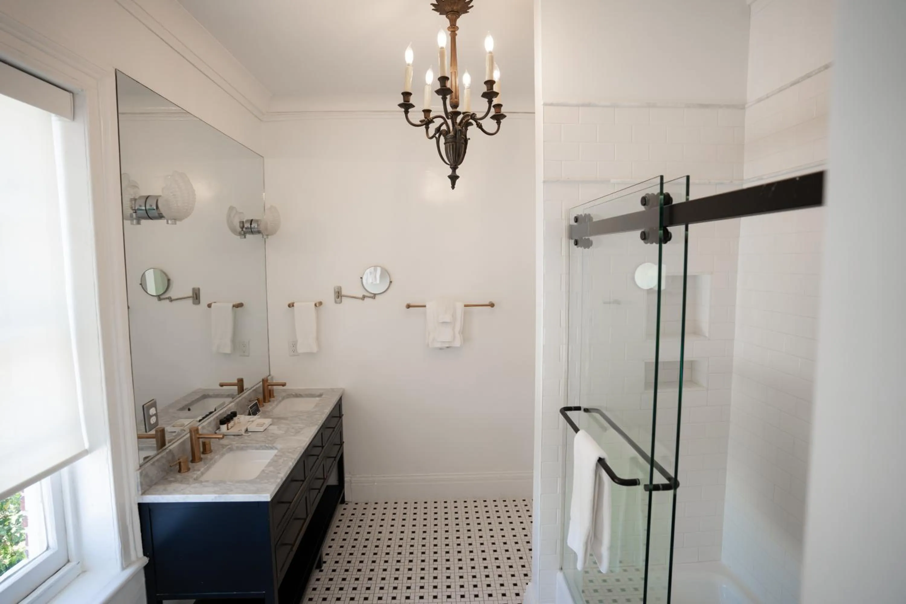 Bathroom in 20 South Battery